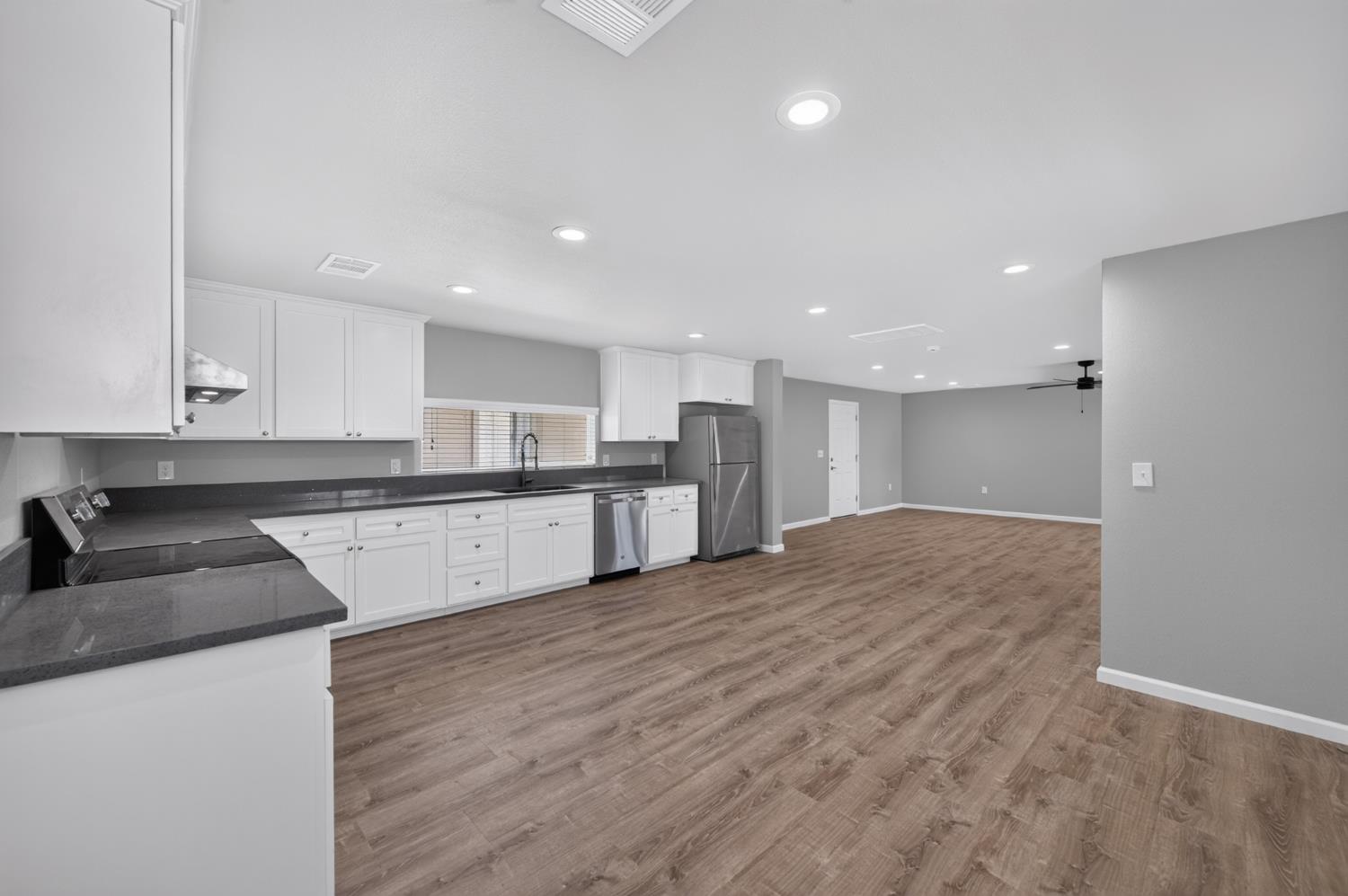 4832 N Fruit Ave, Fresno, CA 93705
