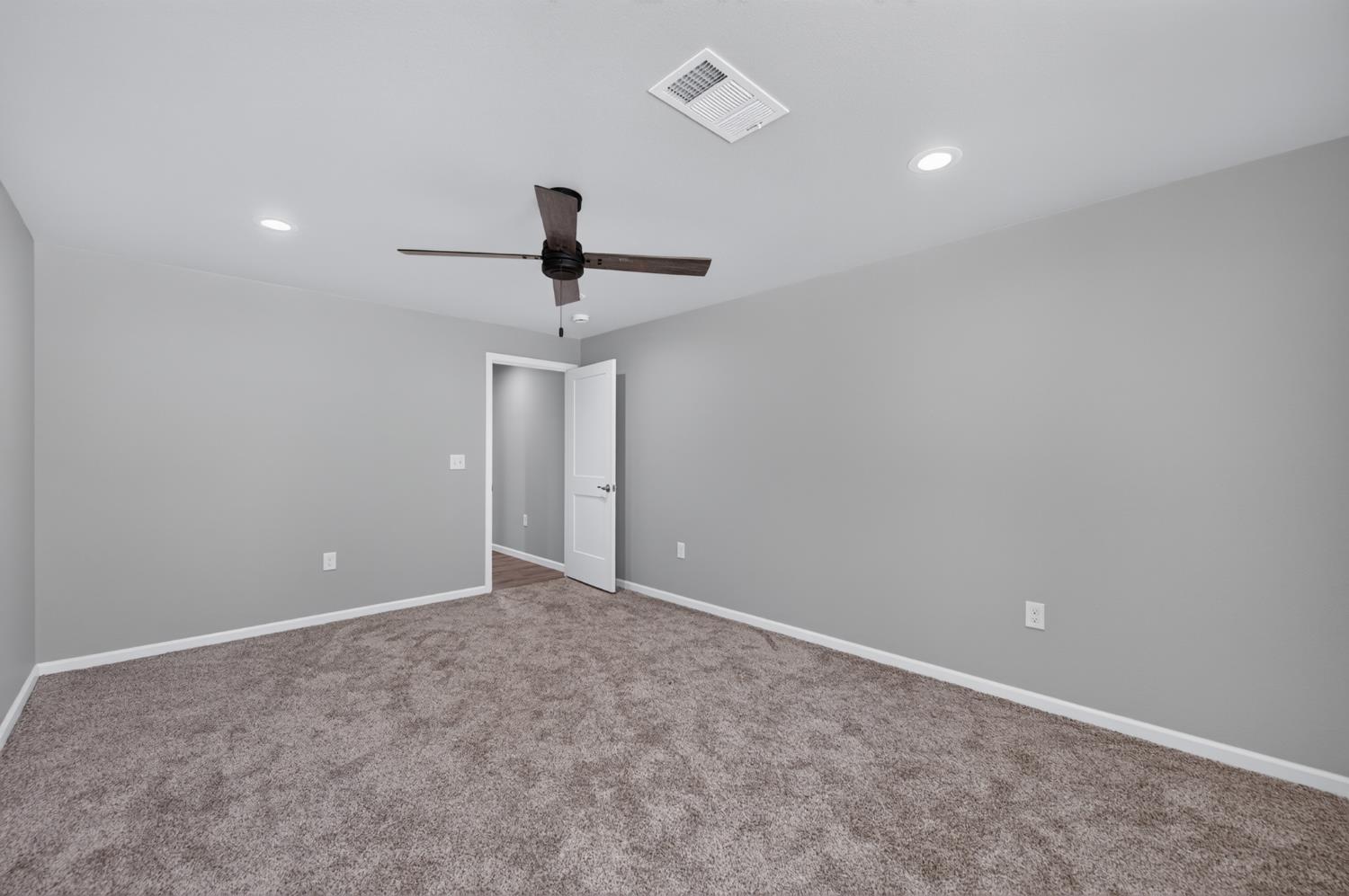 4832 N Fruit Ave, Fresno, CA 93705