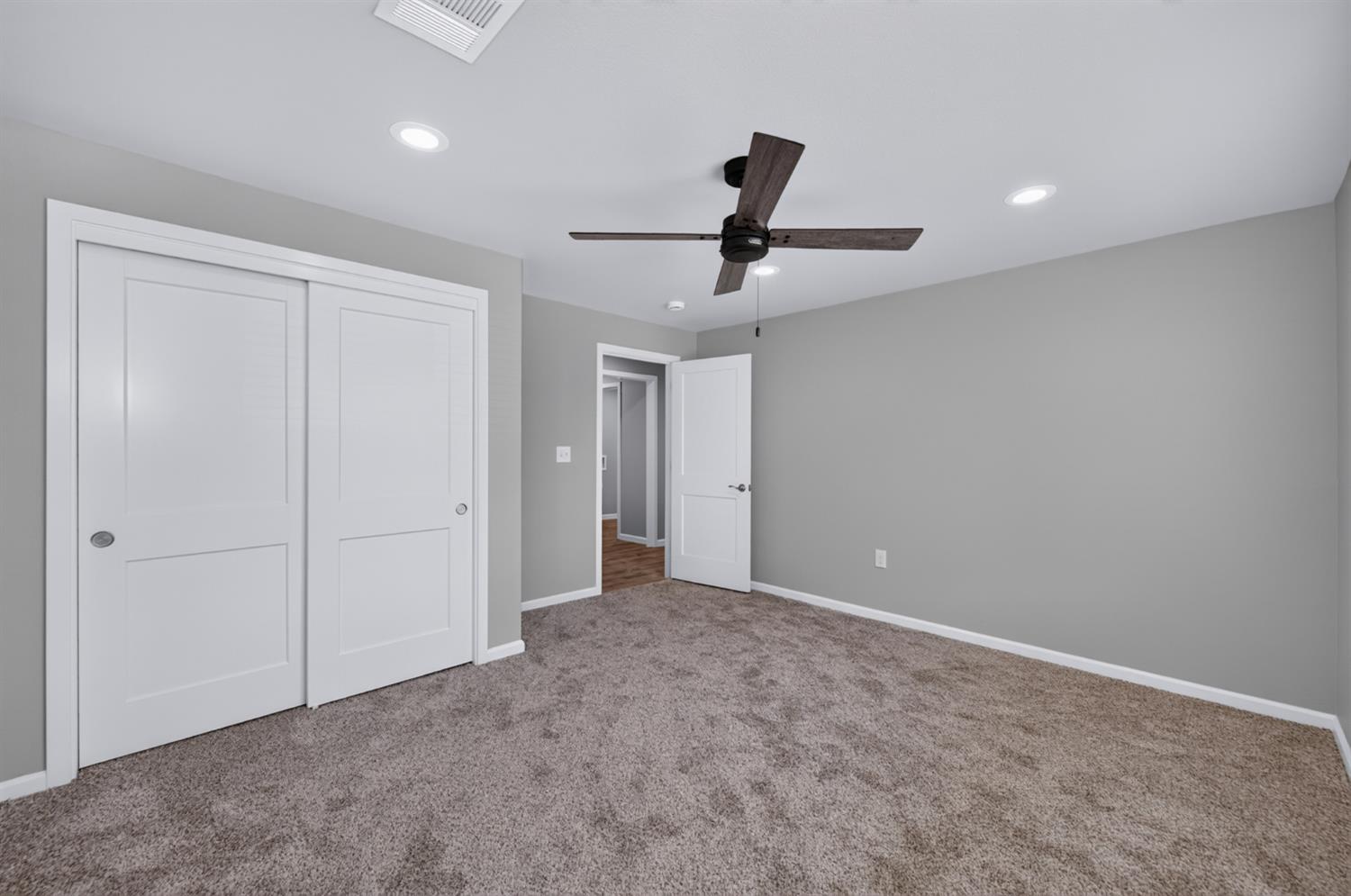 4832 N Fruit Ave, Fresno, CA 93705