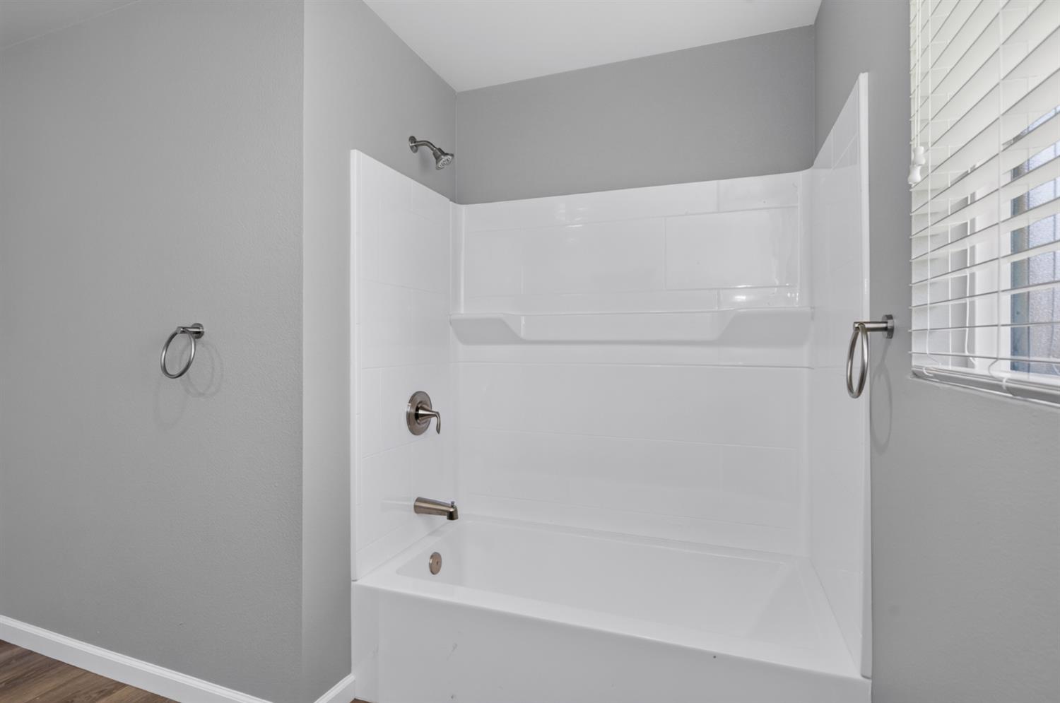4832 N Fruit Ave, Fresno, CA 93705