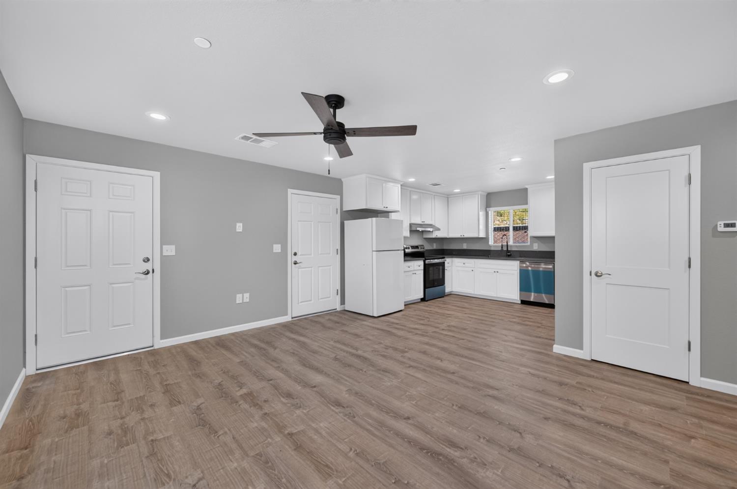 4832 N Fruit Ave, Fresno, CA 93705