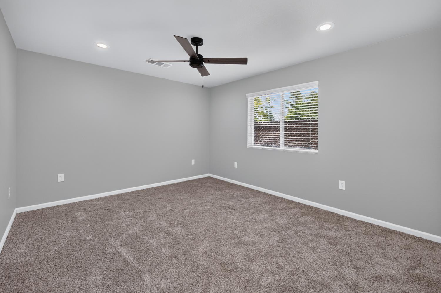 4832 N Fruit Ave, Fresno, CA 93705
