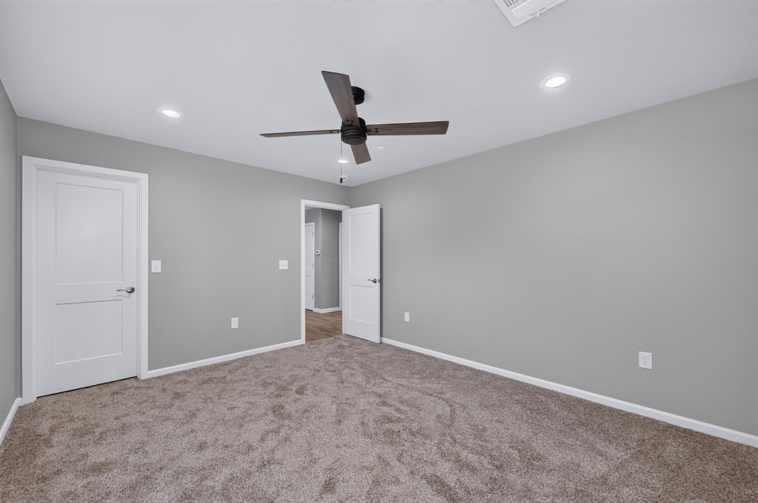 4832 N Fruit Ave, Fresno, CA 93705