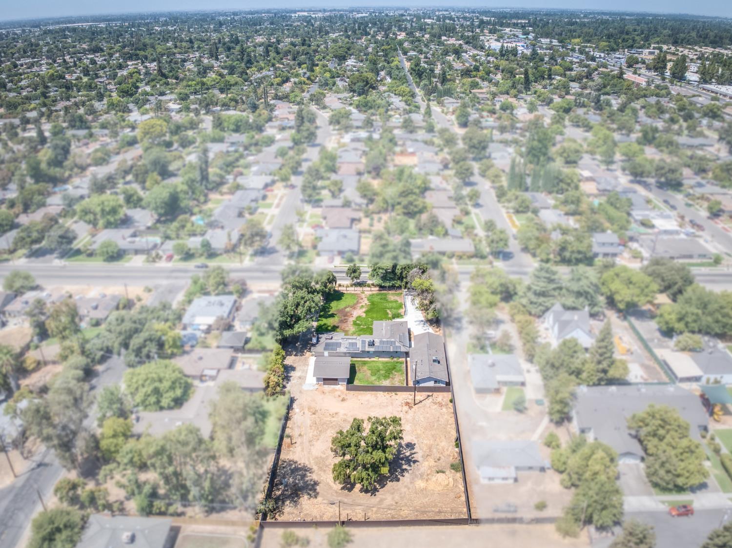 4832 N Fruit Ave, Fresno, CA 93705