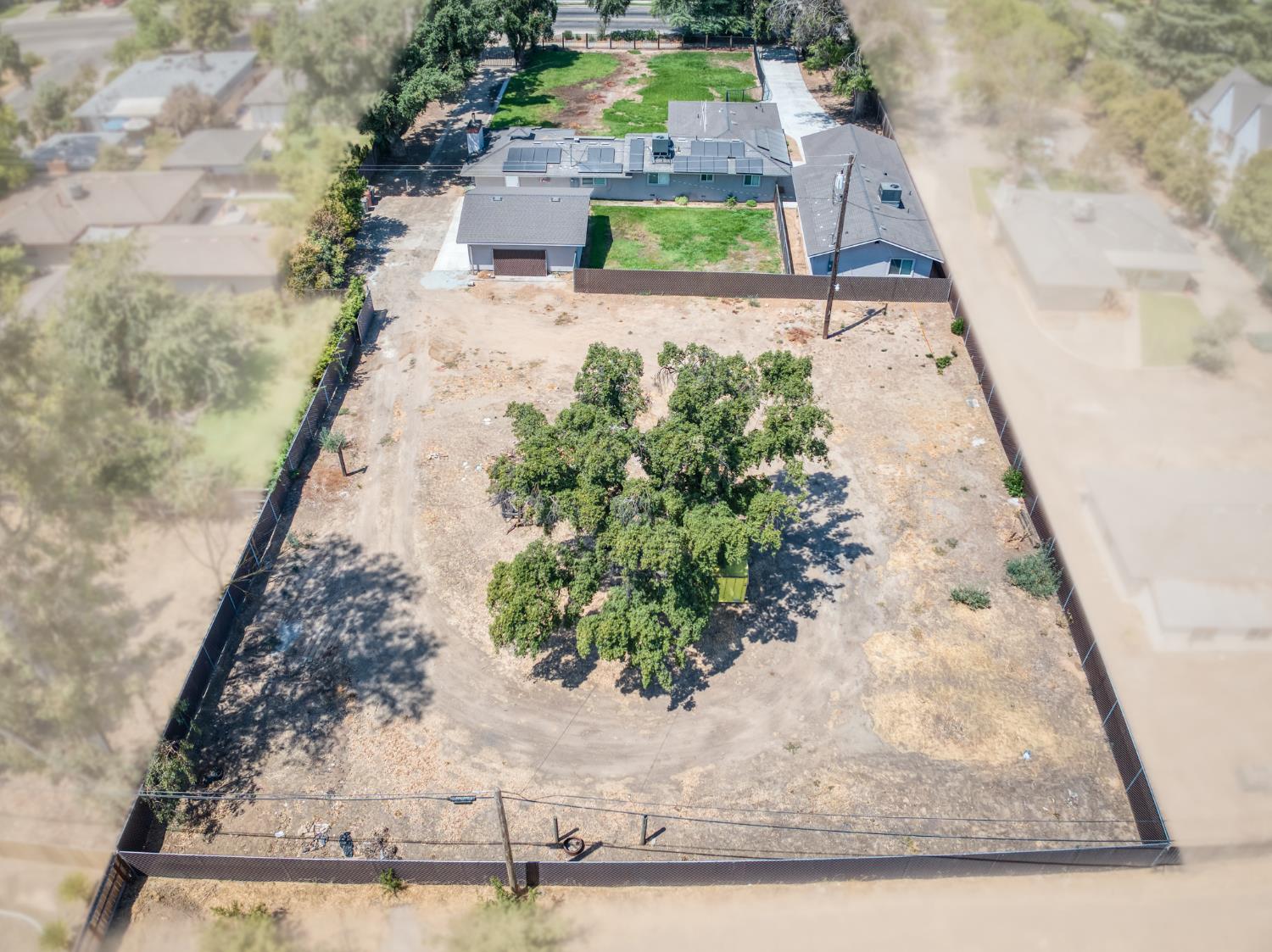 4832 N Fruit Ave, Fresno, CA 93705