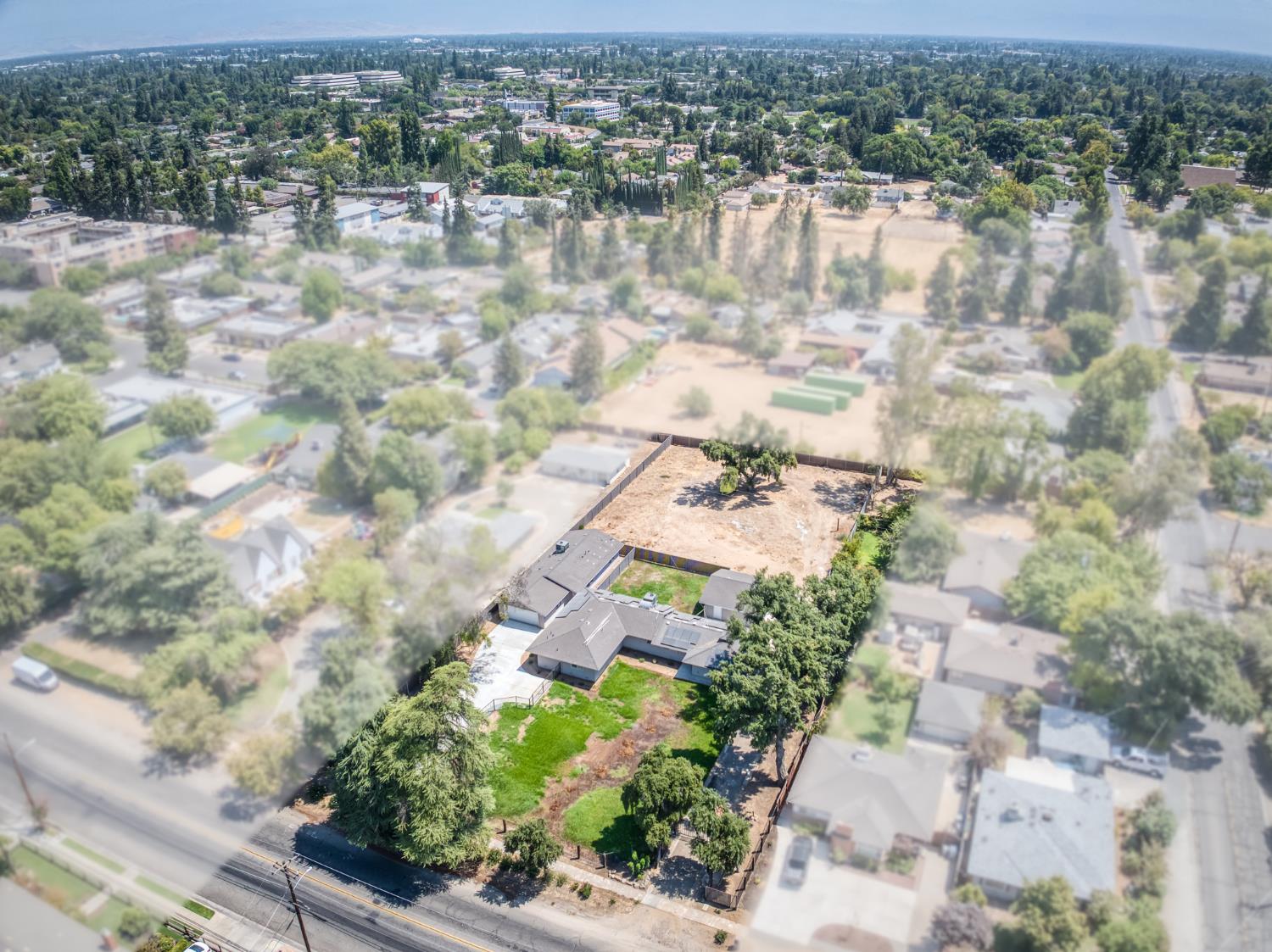 4832 N Fruit Ave, Fresno, CA 93705