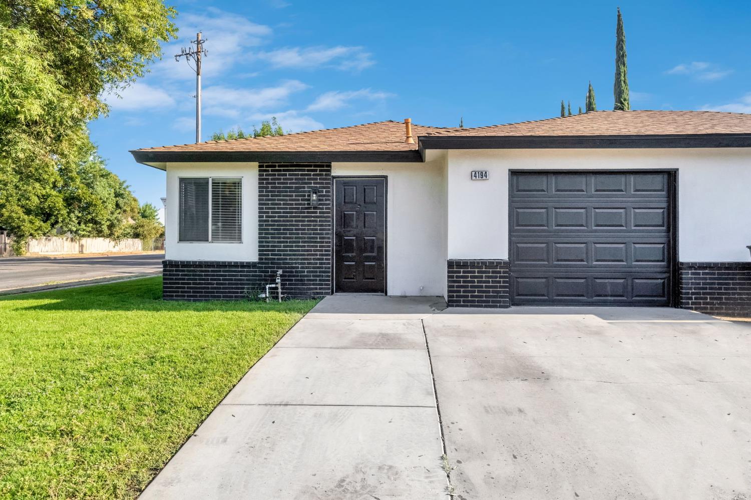4194 N Cornelia Ave, Fresno, CA 93722