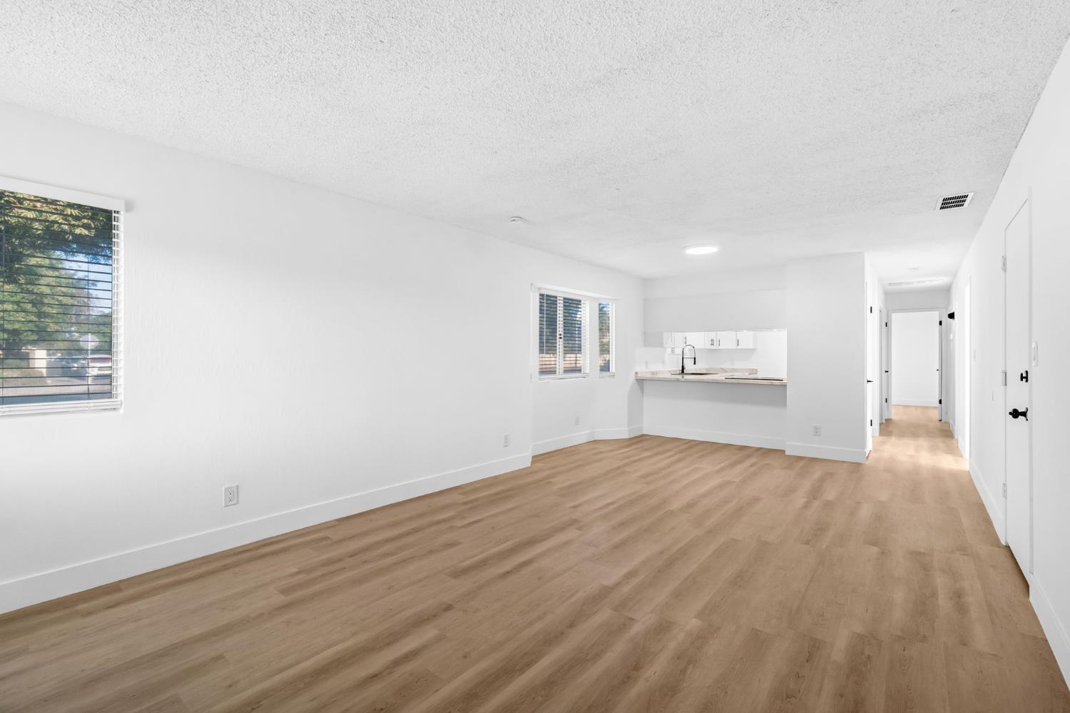 4194 N Cornelia Ave, Fresno, CA 93722
