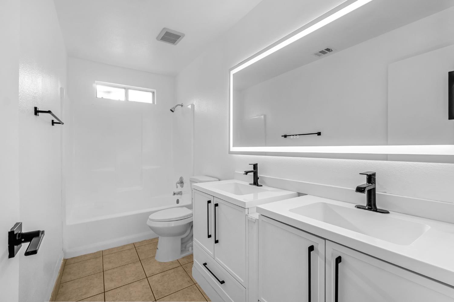 4194 N Cornelia Ave, Fresno, CA 93722