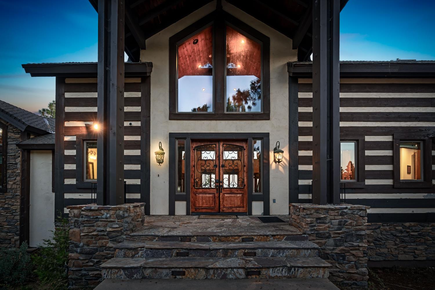 42534 Bretz Point Ln, Shaver Lake, CA 93664