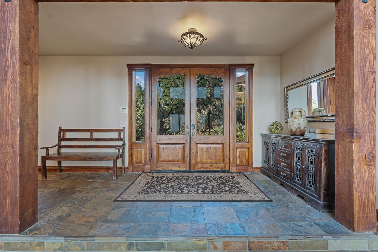 42534 Bretz Point Ln, Shaver Lake, CA 93664