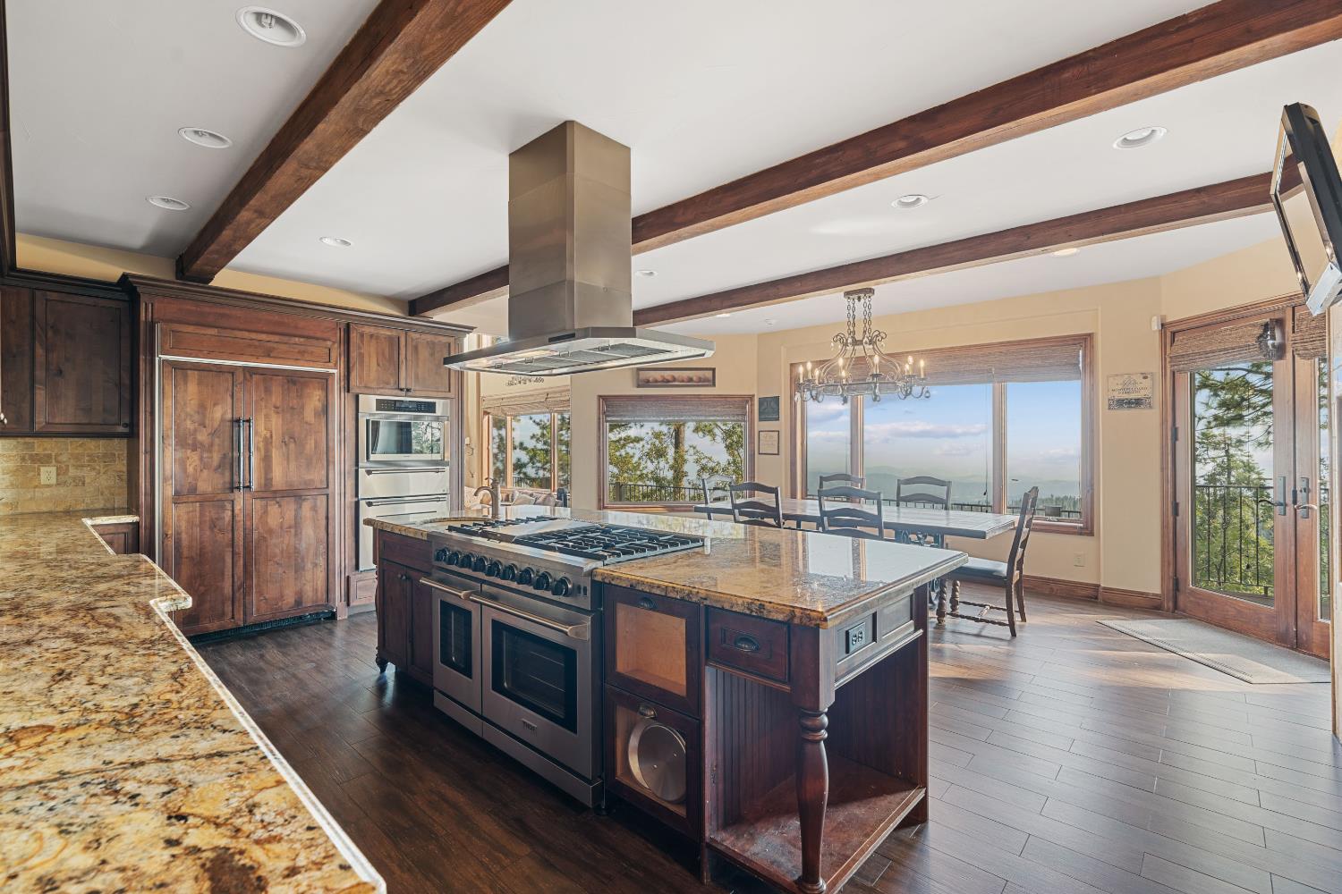 42534 Bretz Point Ln, Shaver Lake, CA 93664