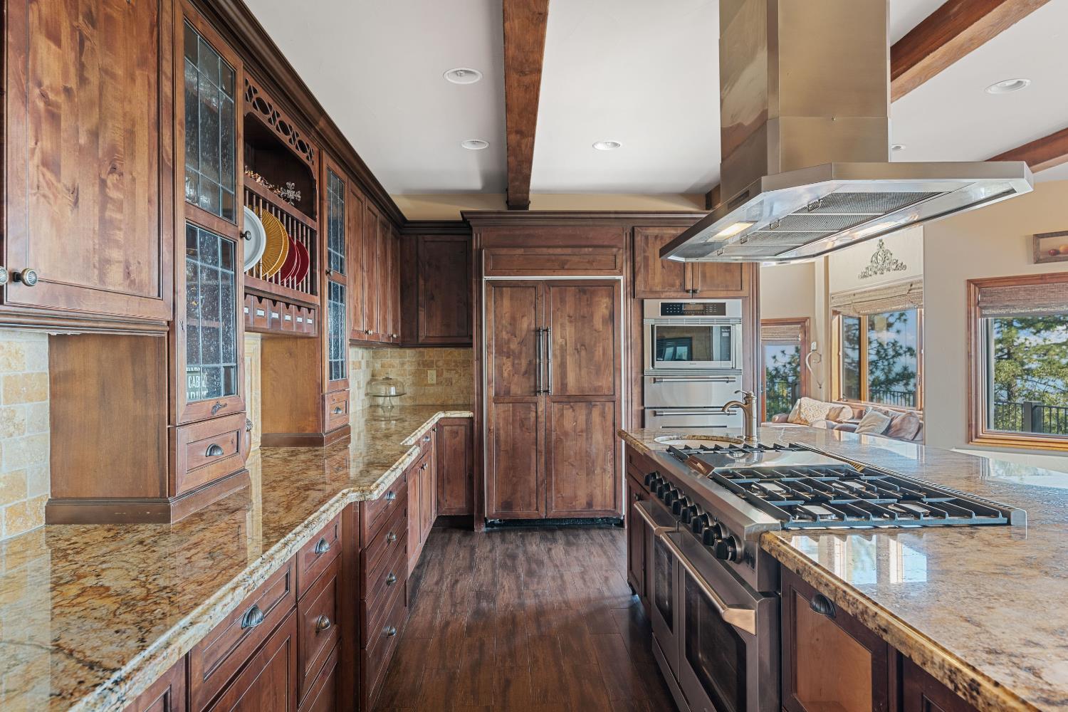 42534 Bretz Point Ln, Shaver Lake, CA 93664
