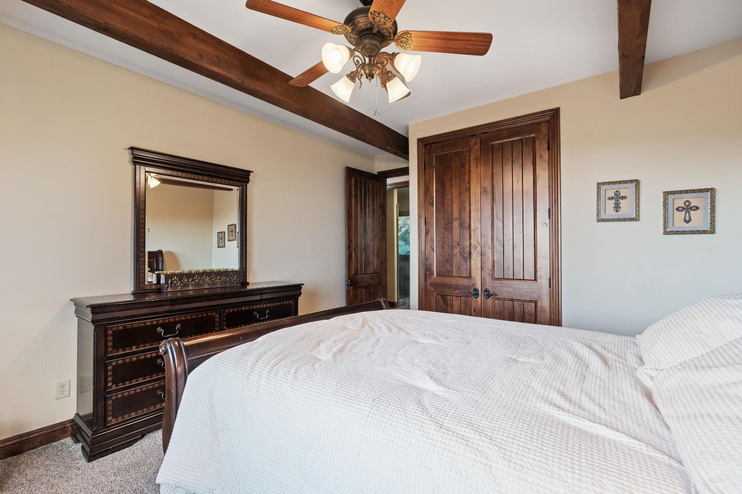 42534 Bretz Point Ln, Shaver Lake, CA 93664