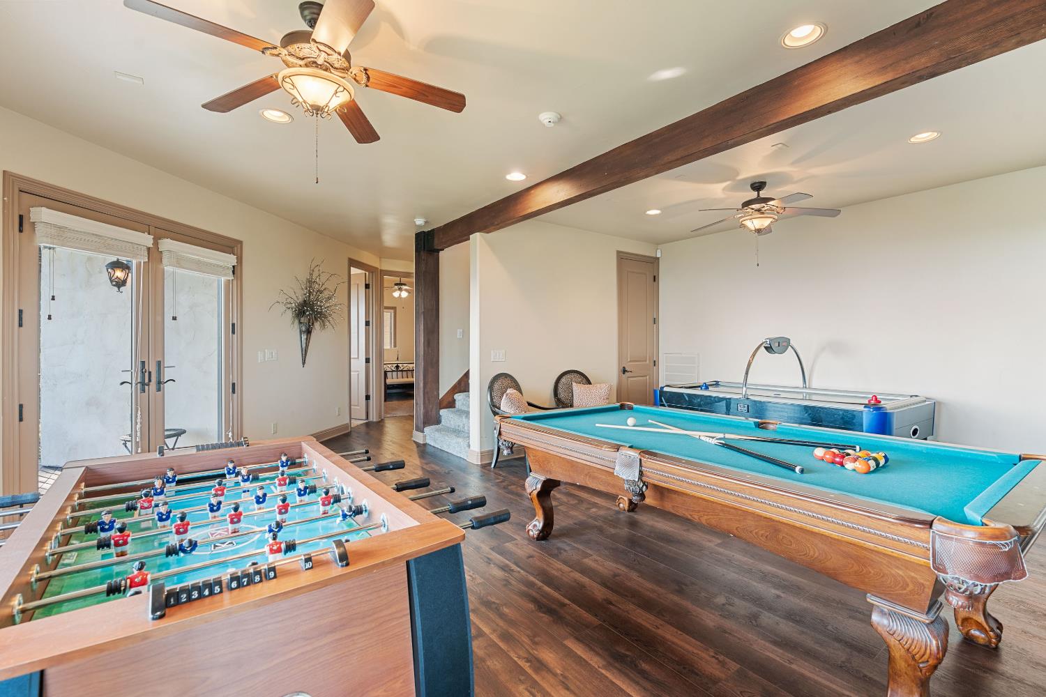 42534 Bretz Point Ln, Shaver Lake, CA 93664