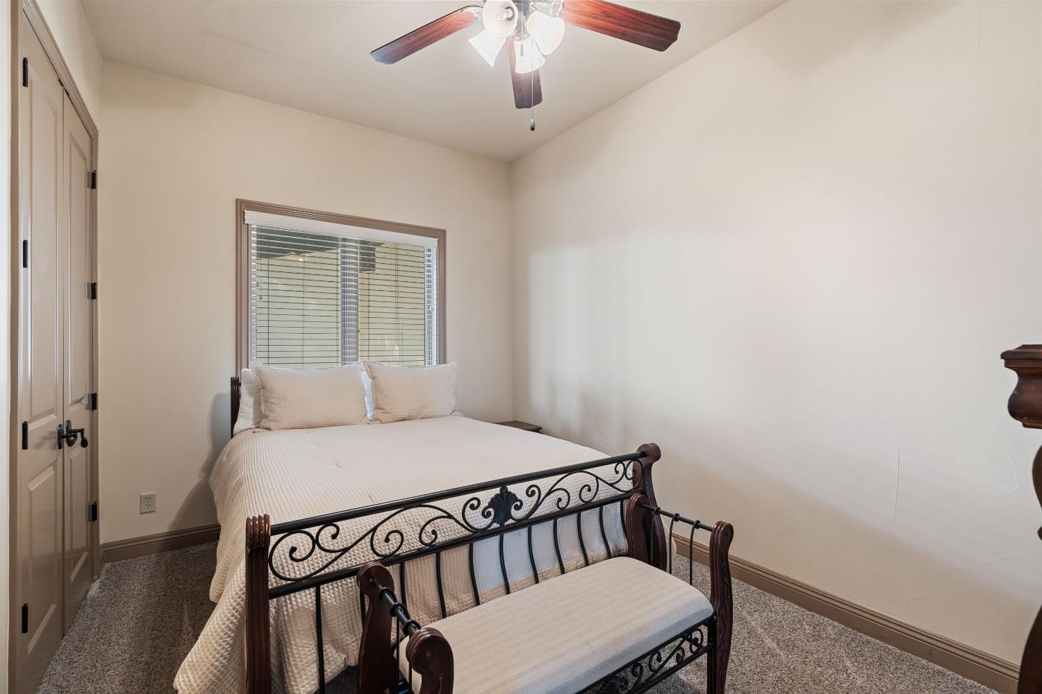 42534 Bretz Point Ln, Shaver Lake, CA 93664