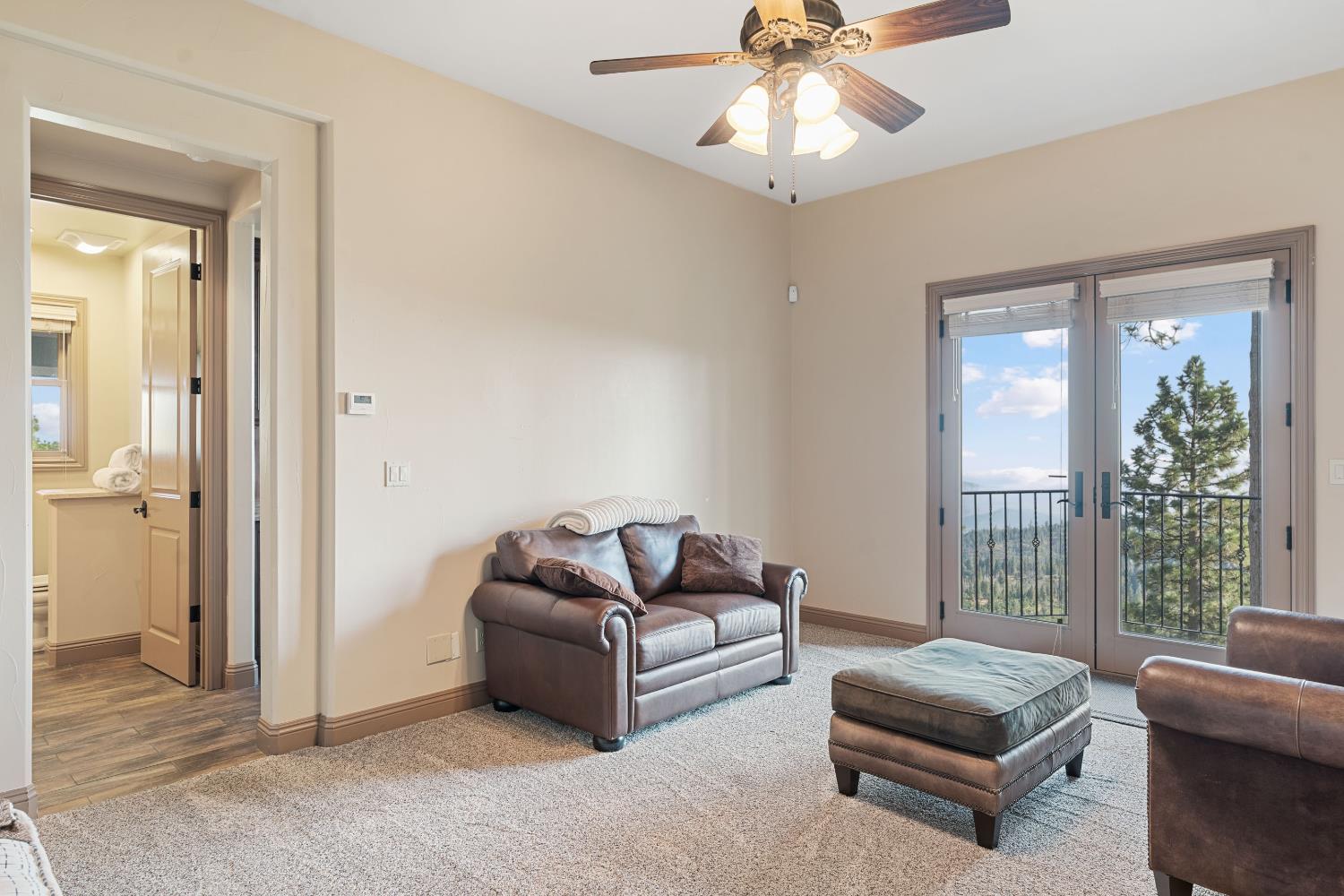 42534 Bretz Point Ln, Shaver Lake, CA 93664