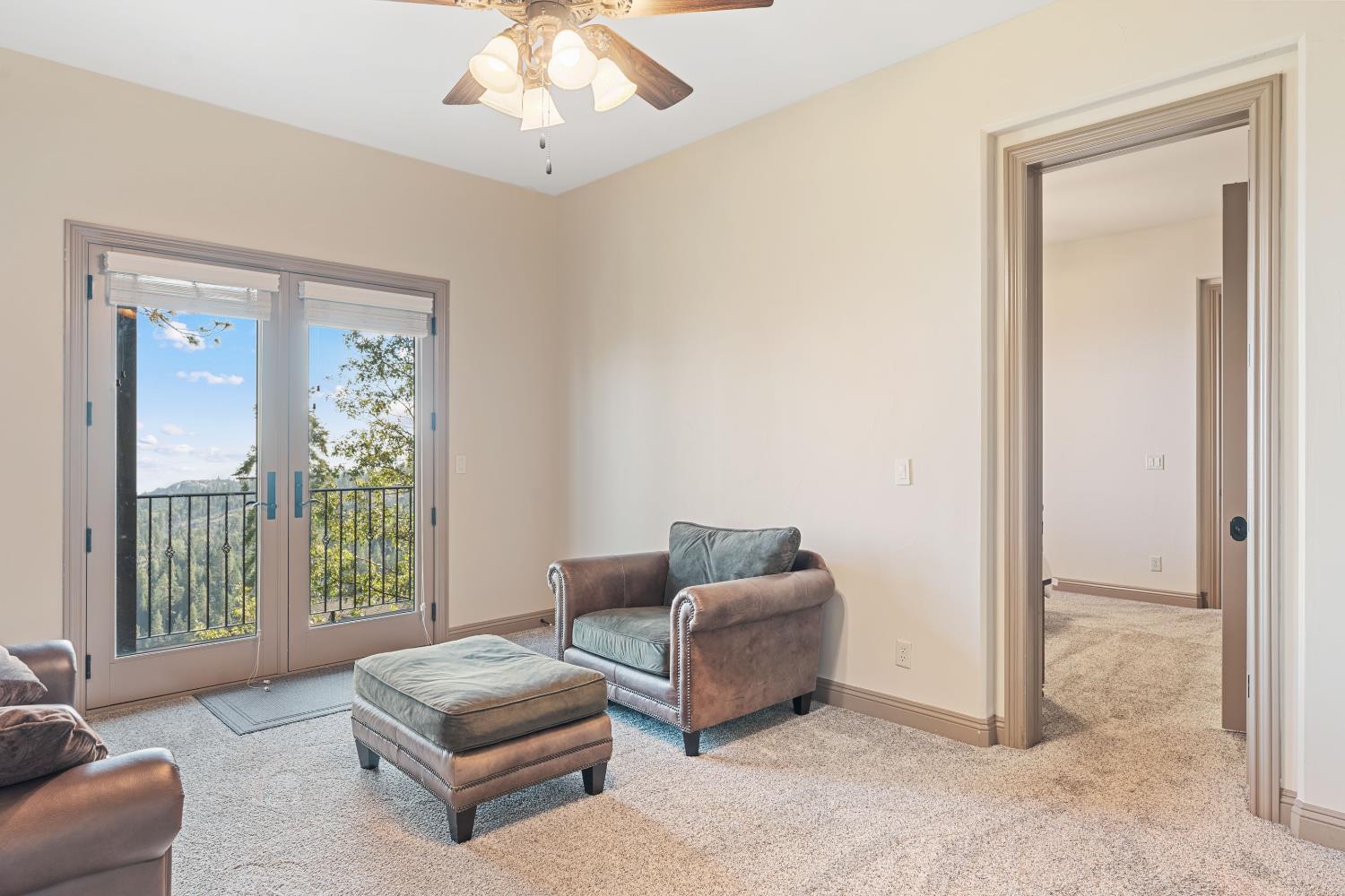 42534 Bretz Point Ln, Shaver Lake, CA 93664