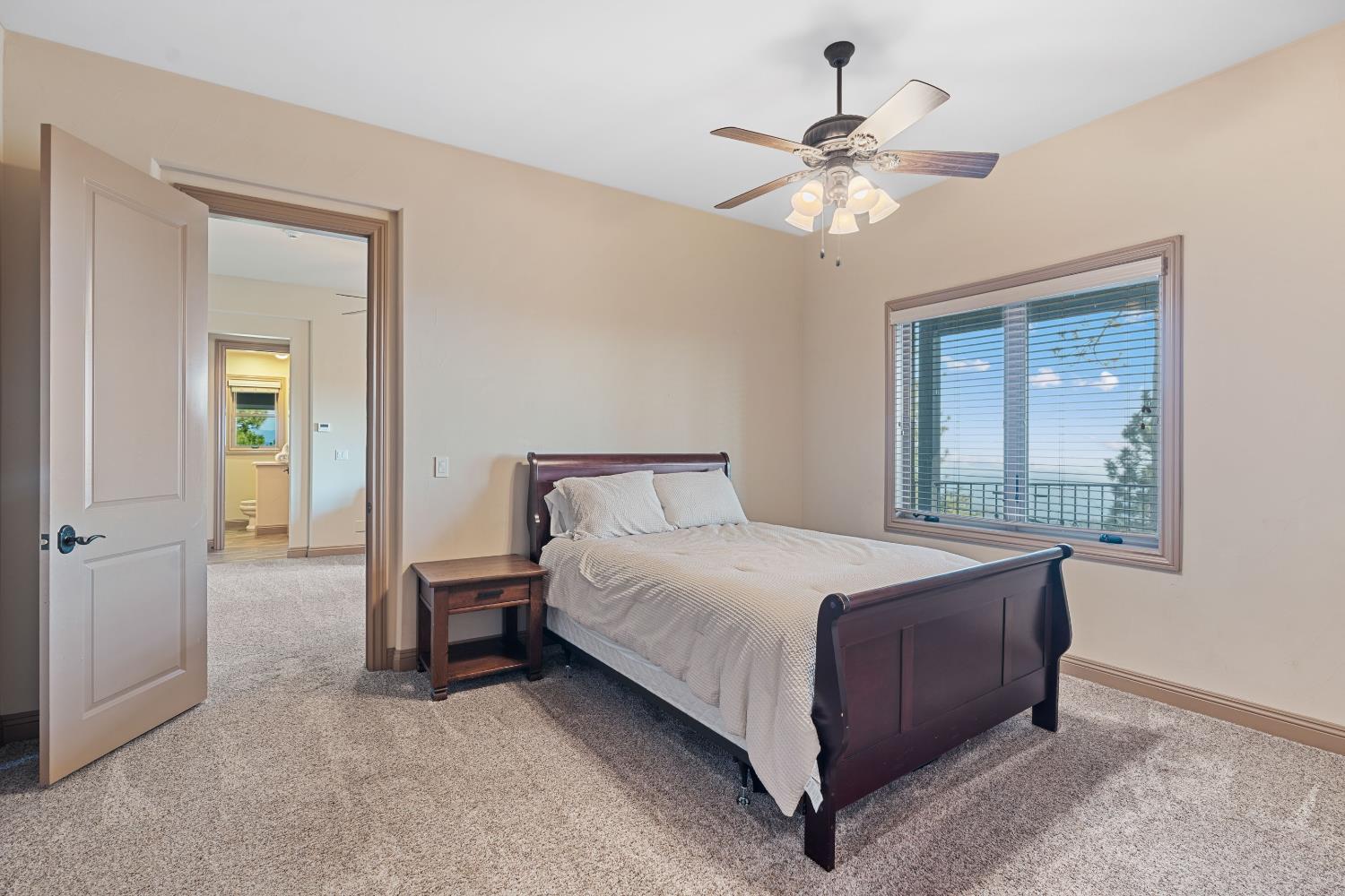 42534 Bretz Point Ln, Shaver Lake, CA 93664