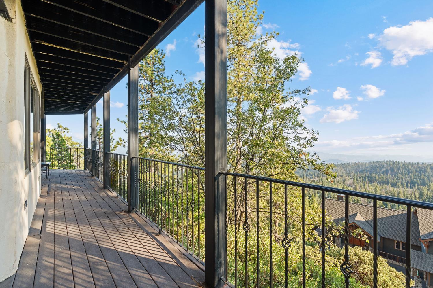 42534 Bretz Point Ln, Shaver Lake, CA 93664