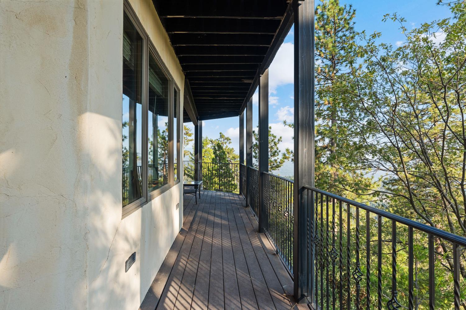 42534 Bretz Point Ln, Shaver Lake, CA 93664