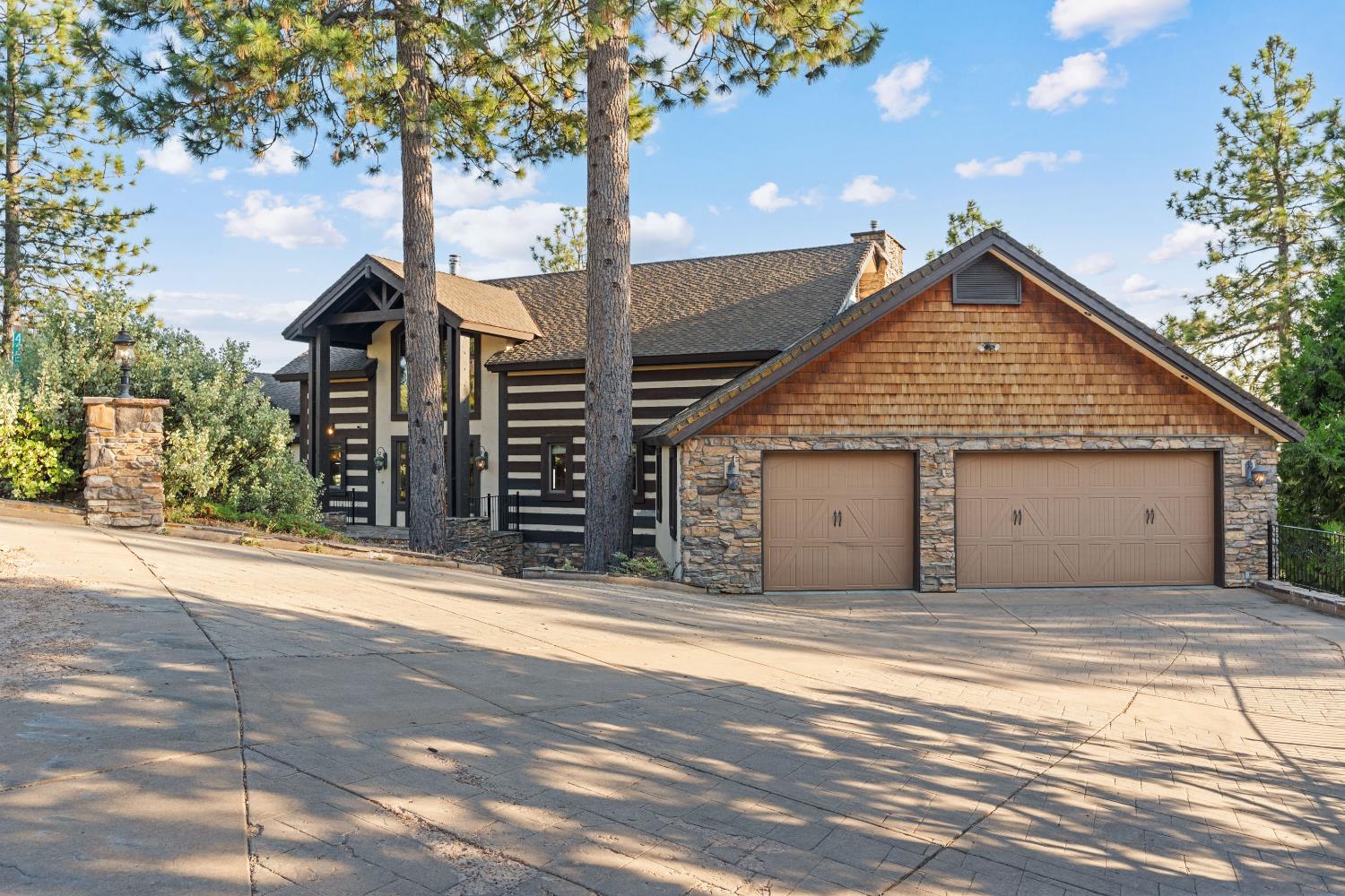 42534 Bretz Point Ln, Shaver Lake, CA 93664