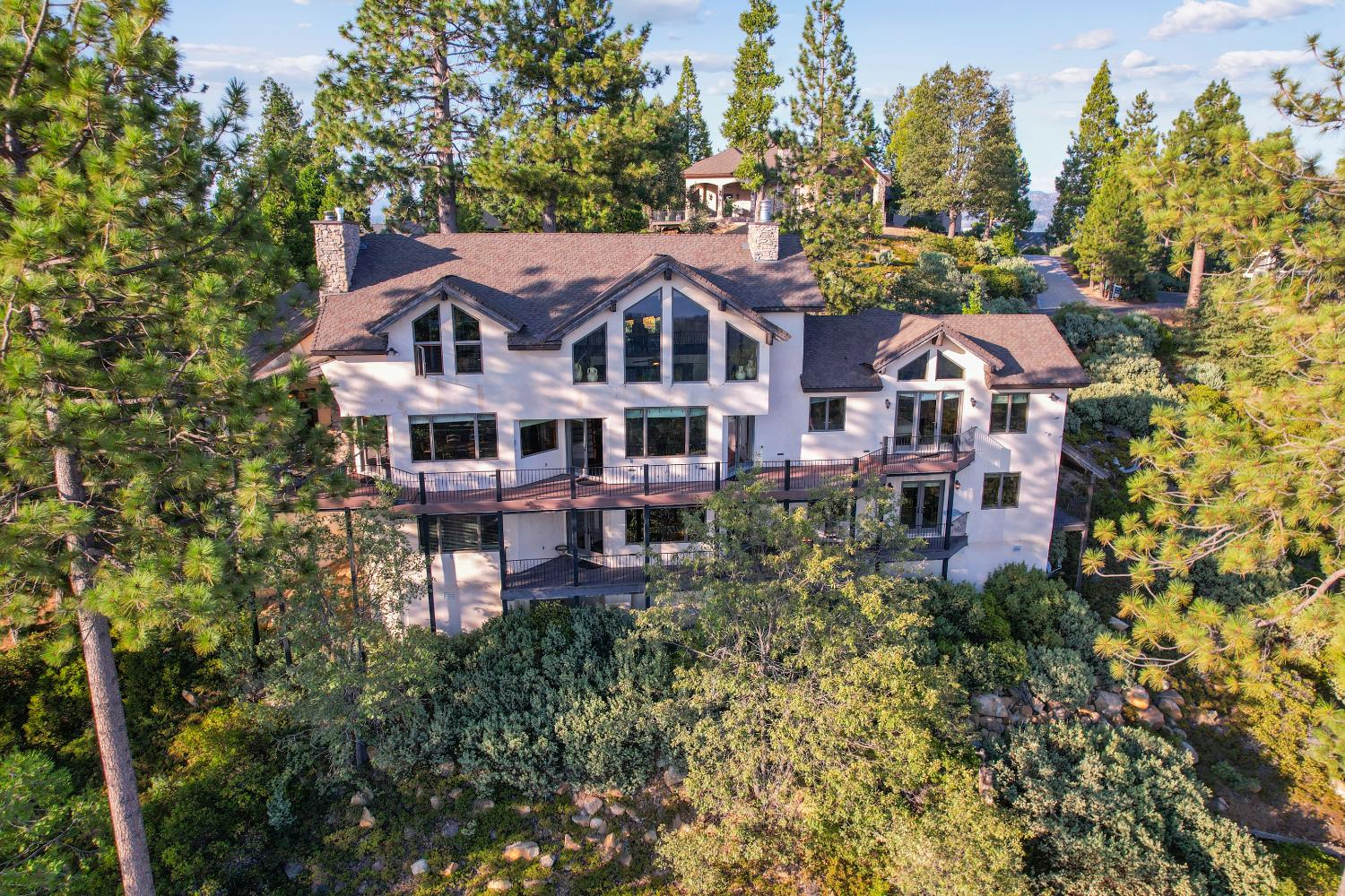 42534 Bretz Point Ln, Shaver Lake, CA 93664
