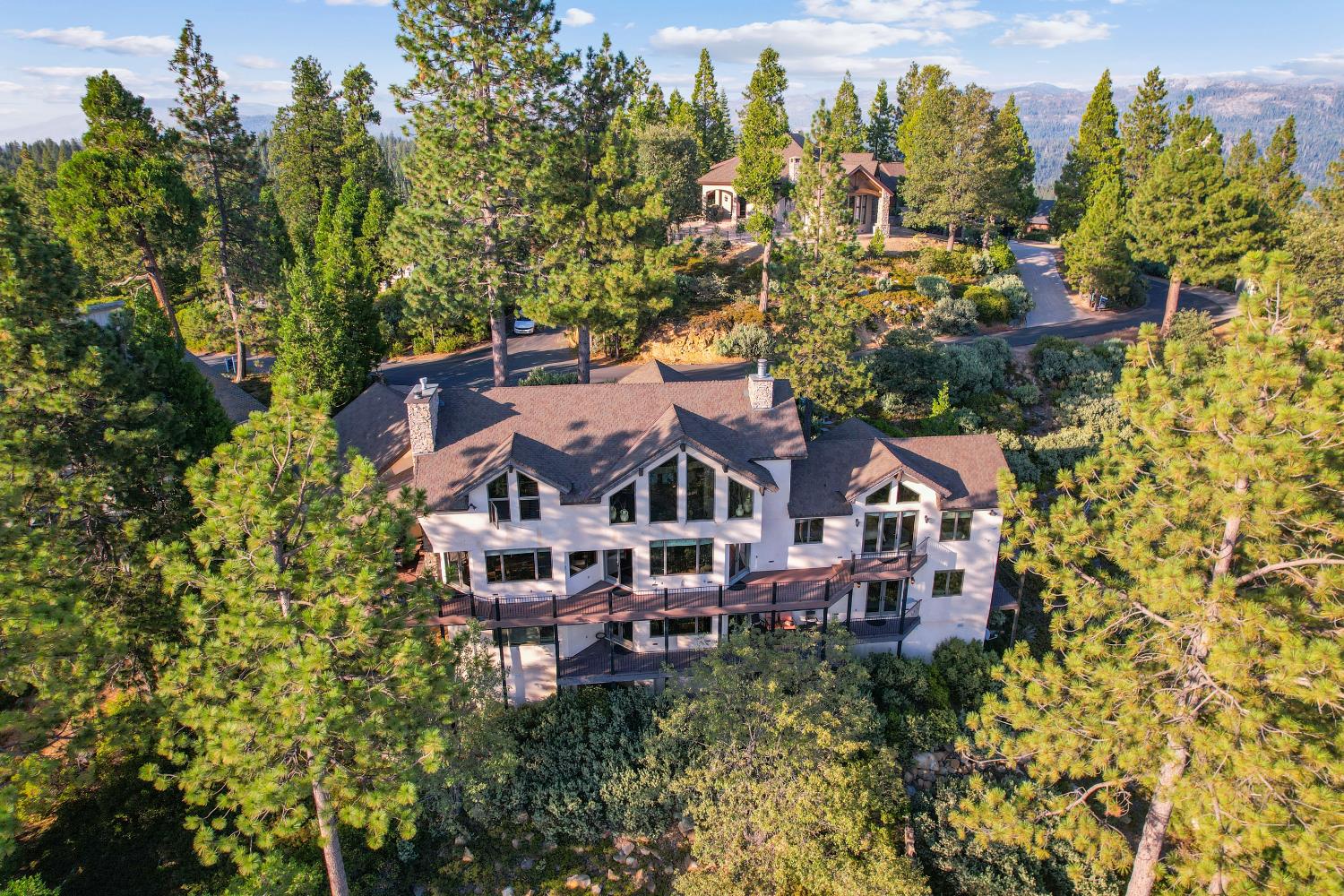 42534 Bretz Point Ln, Shaver Lake, CA 93664