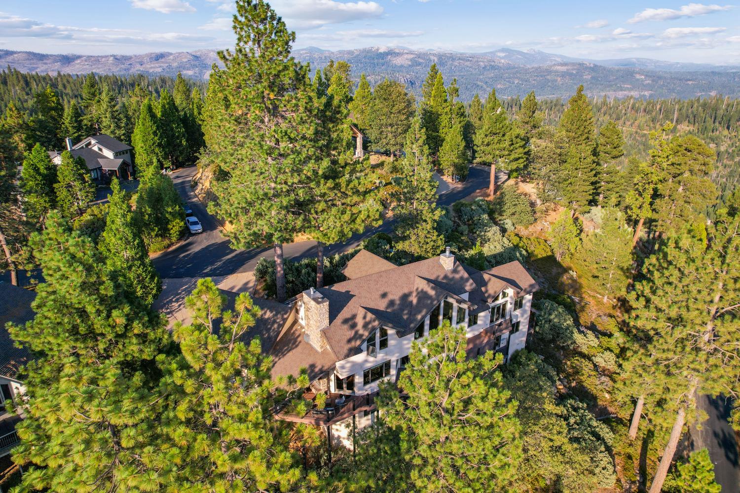 42534 Bretz Point Ln, Shaver Lake, CA 93664