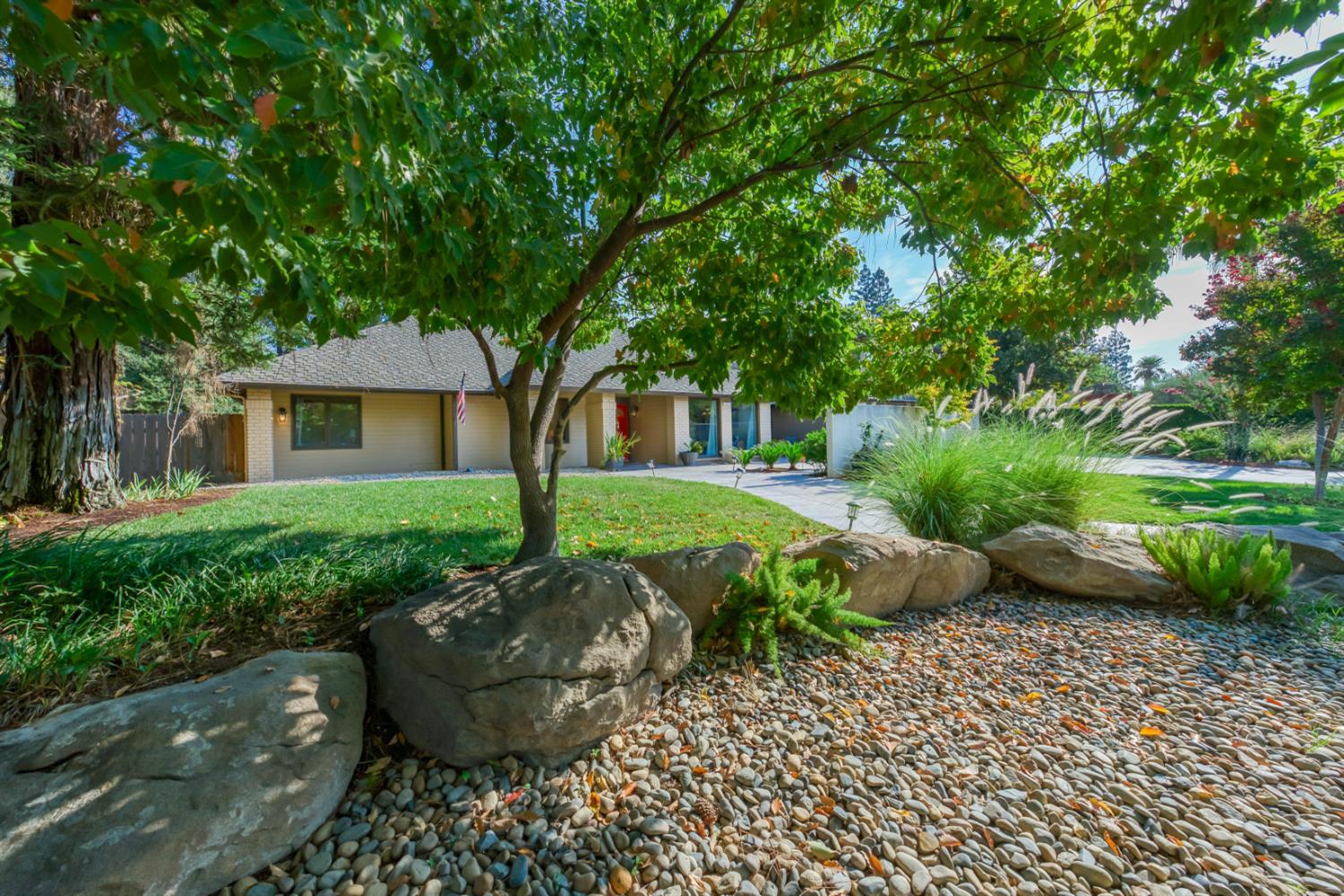 2882 Cromwell, Fresno, CA 93711