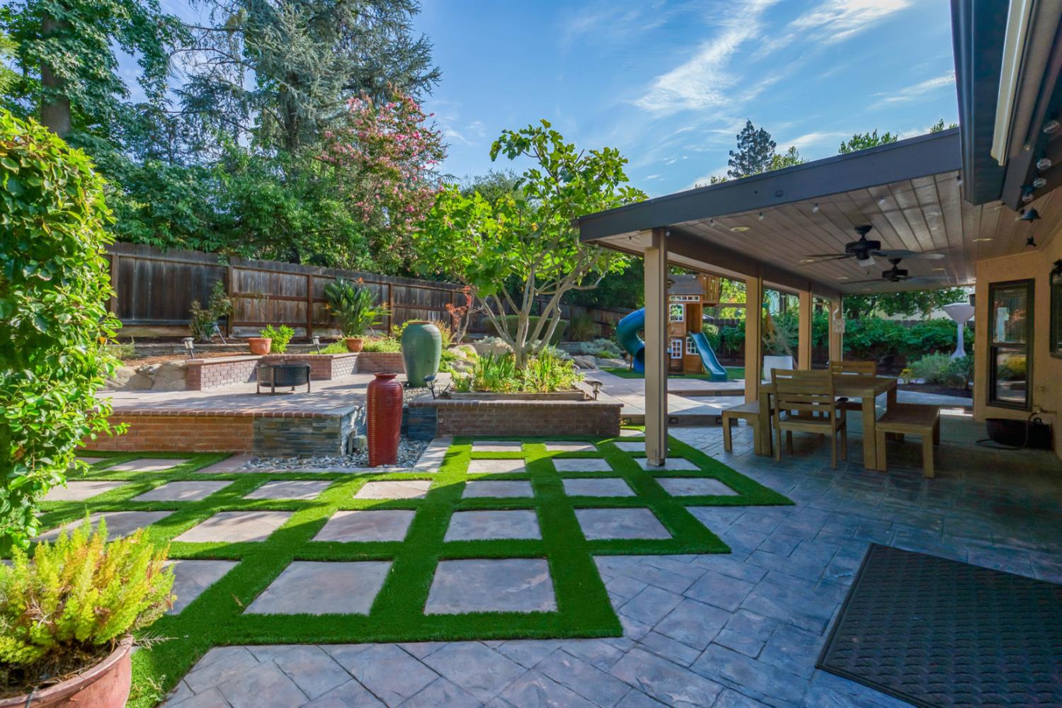 2882 Cromwell, Fresno, CA 93711