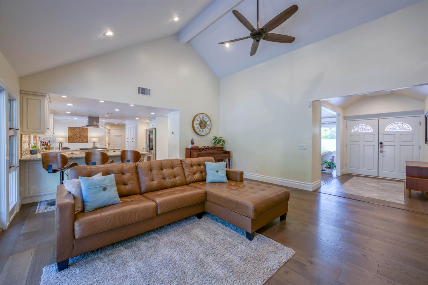 2882 Cromwell, Fresno, CA 93711