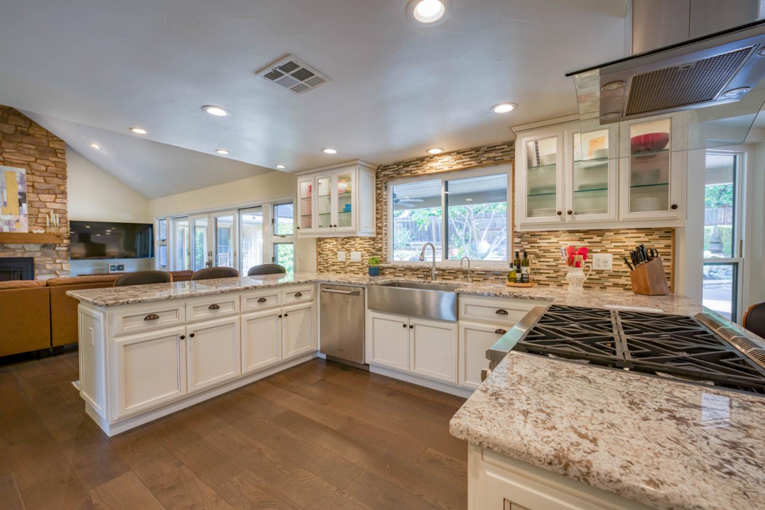 2882 Cromwell, Fresno, CA 93711