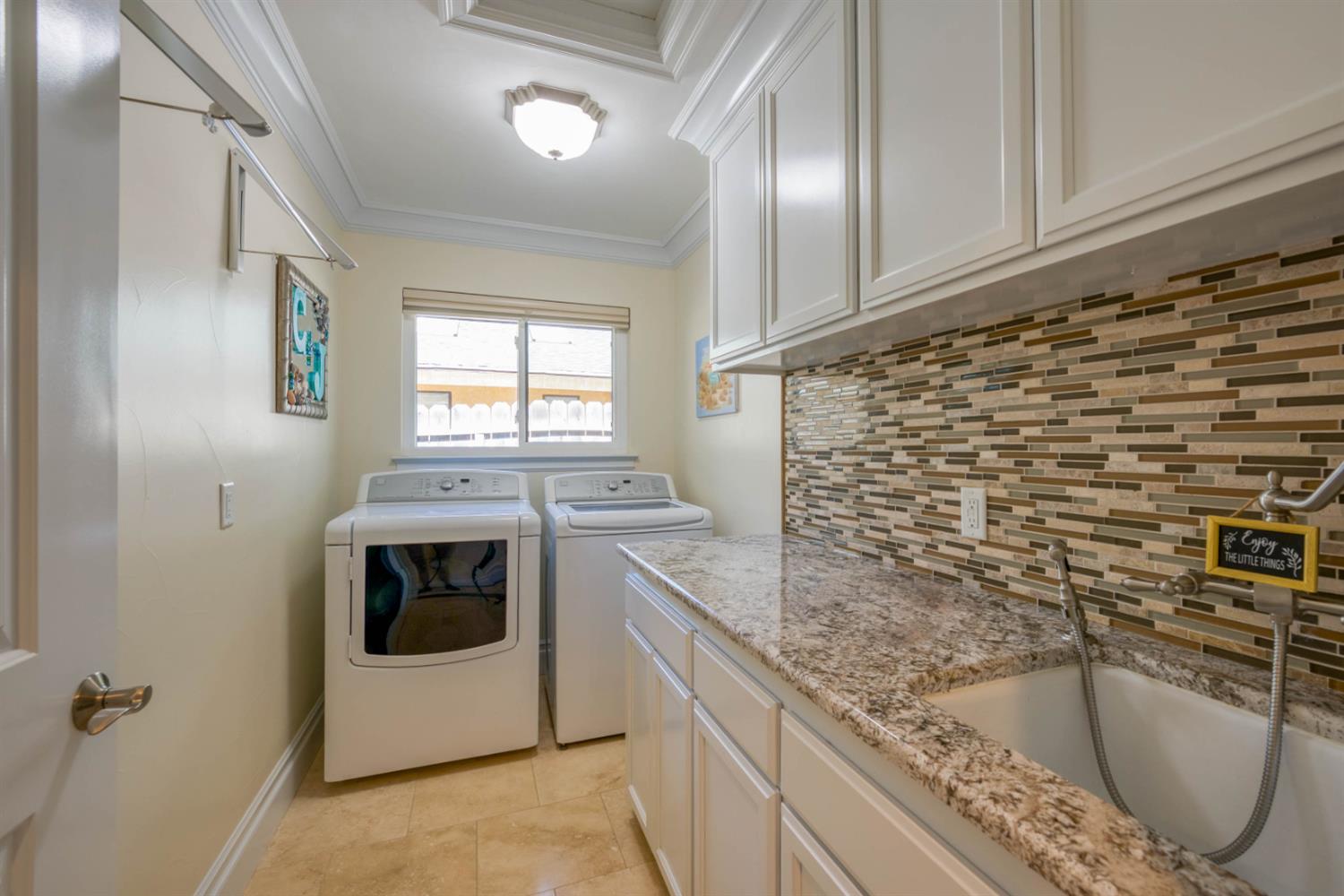 2882 Cromwell, Fresno, CA 93711