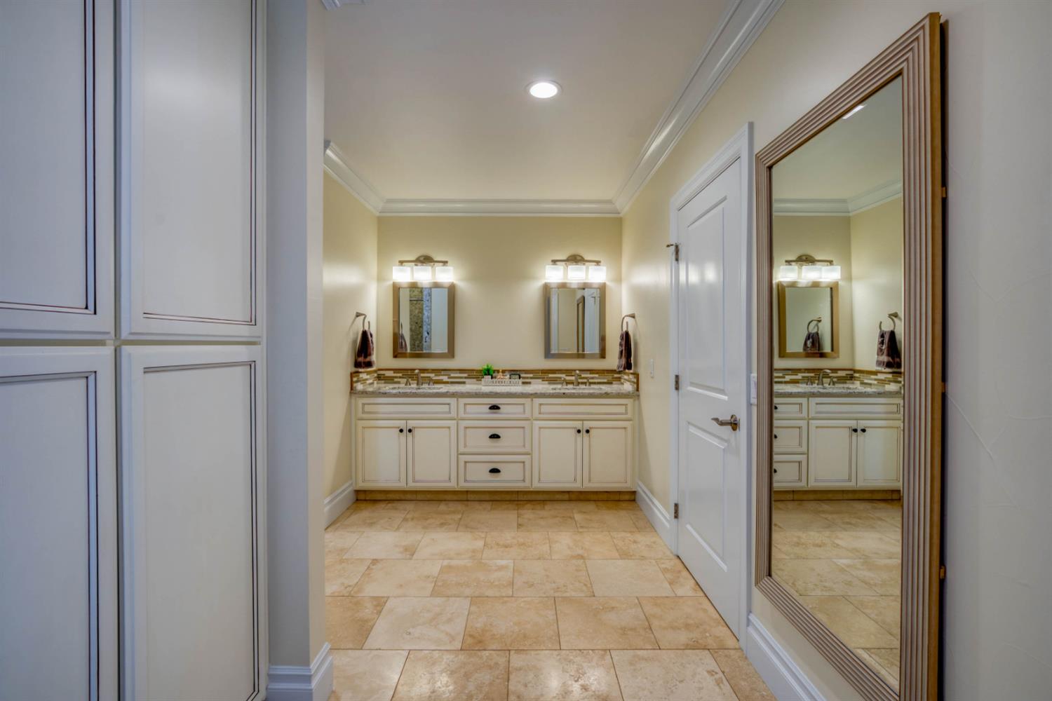 2882 Cromwell, Fresno, CA 93711