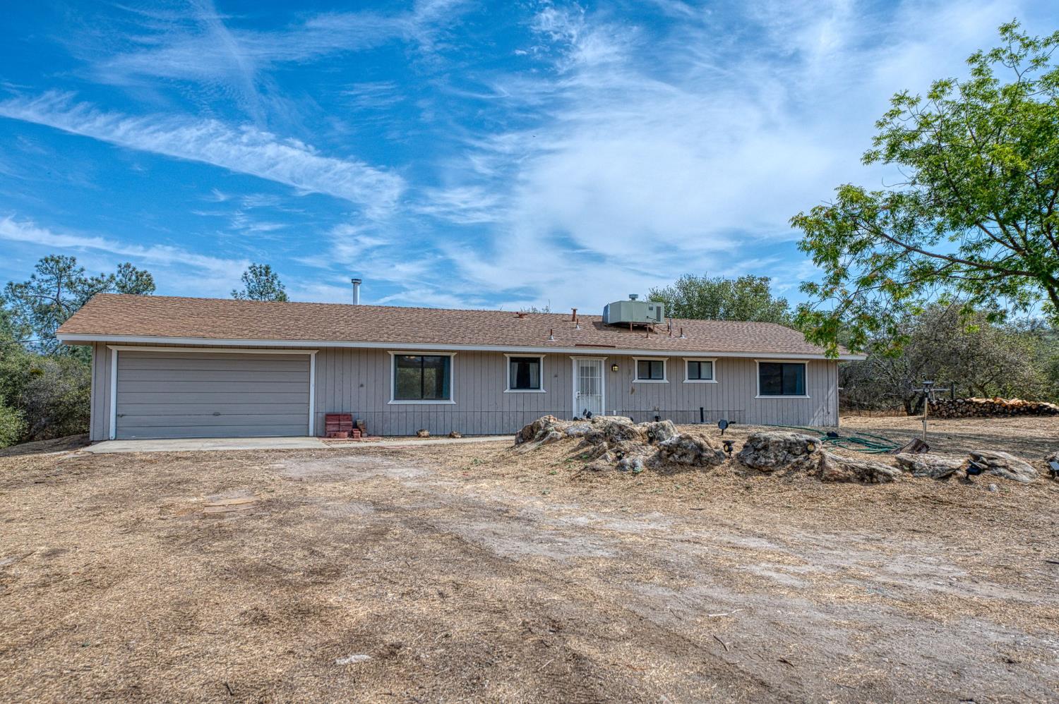 46592 Chukchansi Rd, Coarsegold, CA 93614