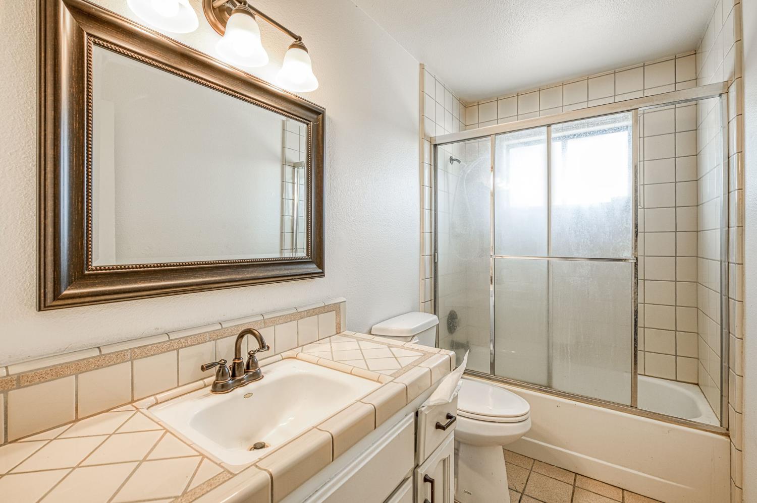 46592 Chukchansi Rd, Coarsegold, CA 93614