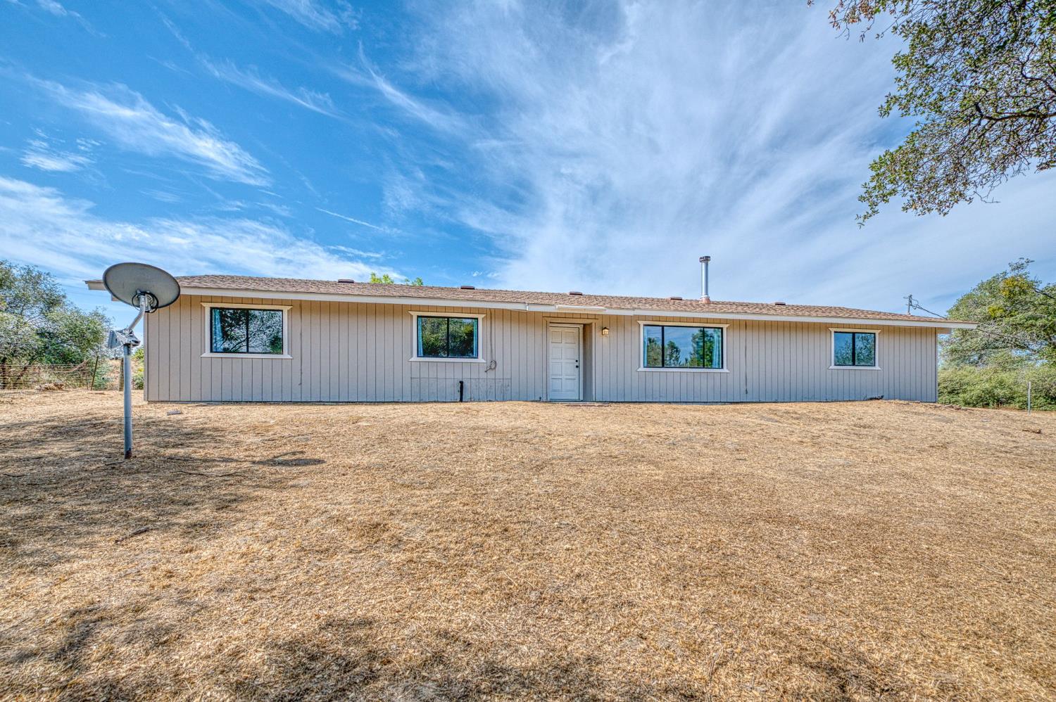 46592 Chukchansi Rd, Coarsegold, CA 93614