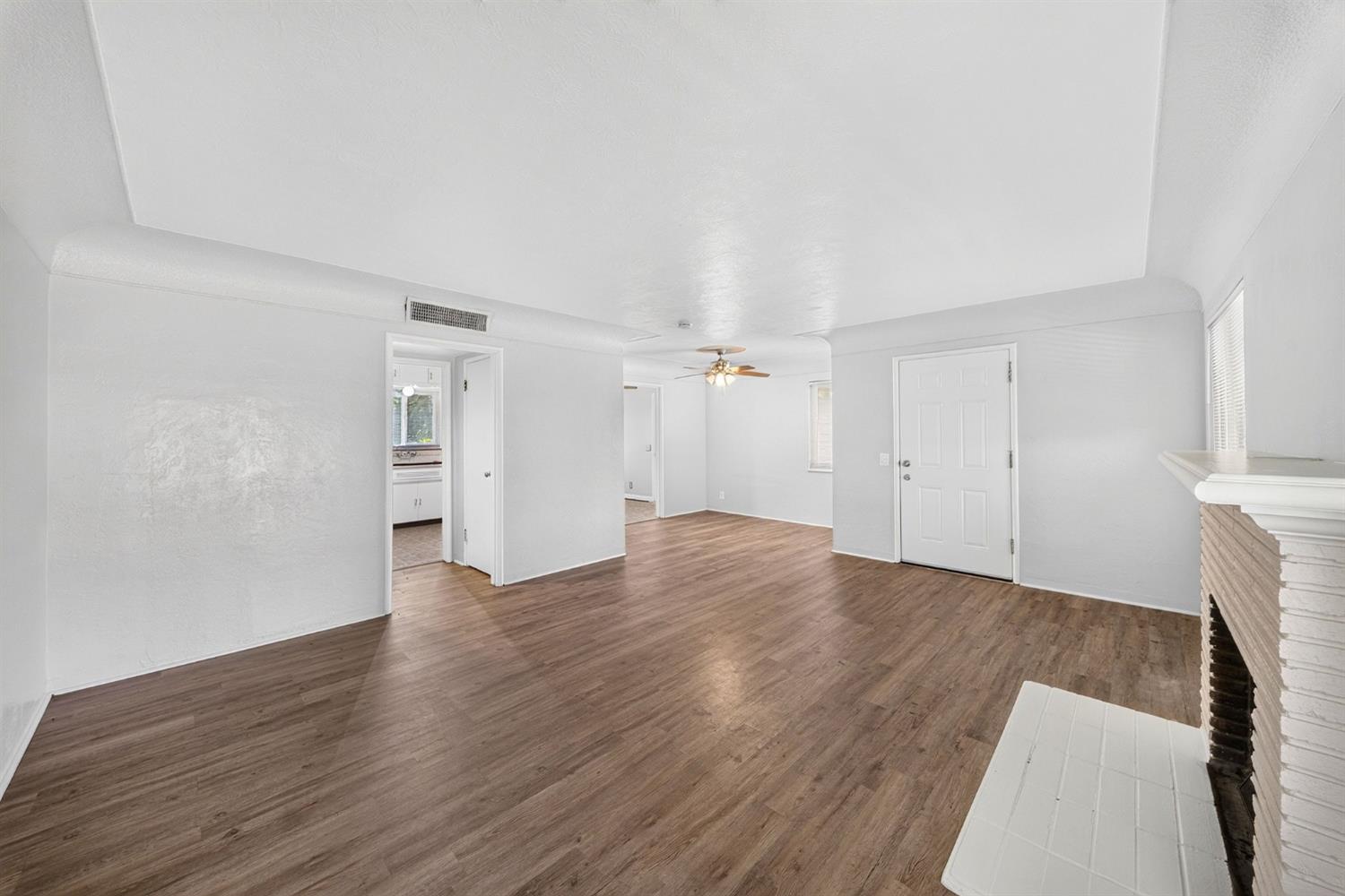 2906 N Cedar Ave, Fresno, CA 93703