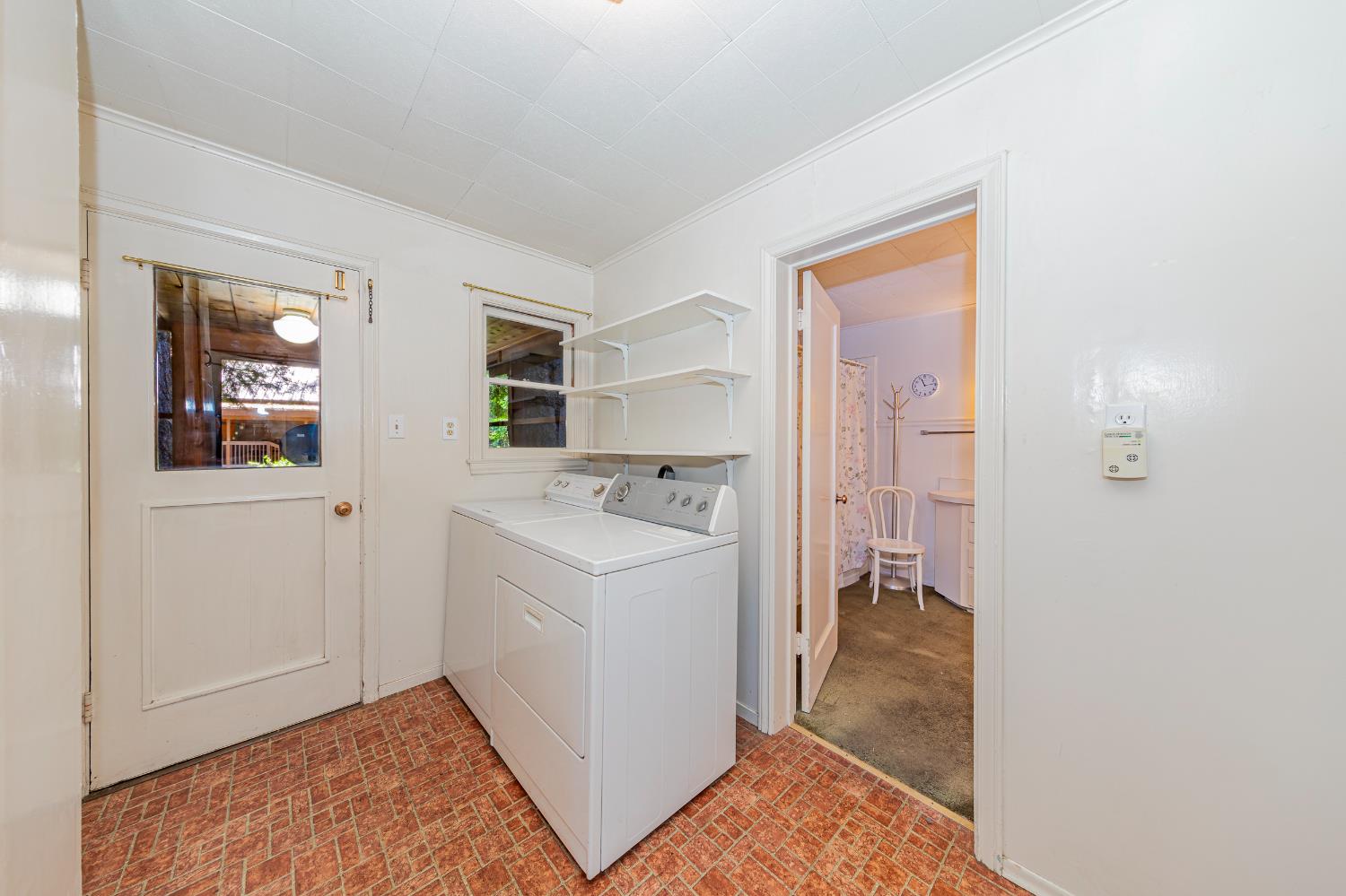 1173 Railroad Ave, Fish Camp, CA 93623