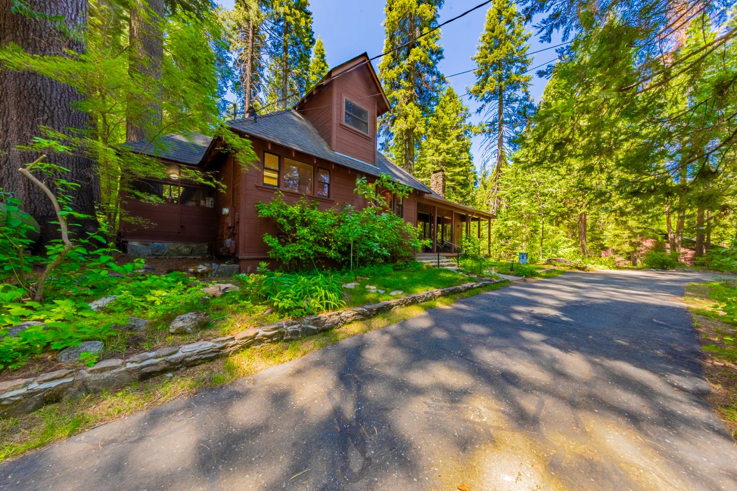1173 Railroad Ave, Fish Camp, CA 93623
