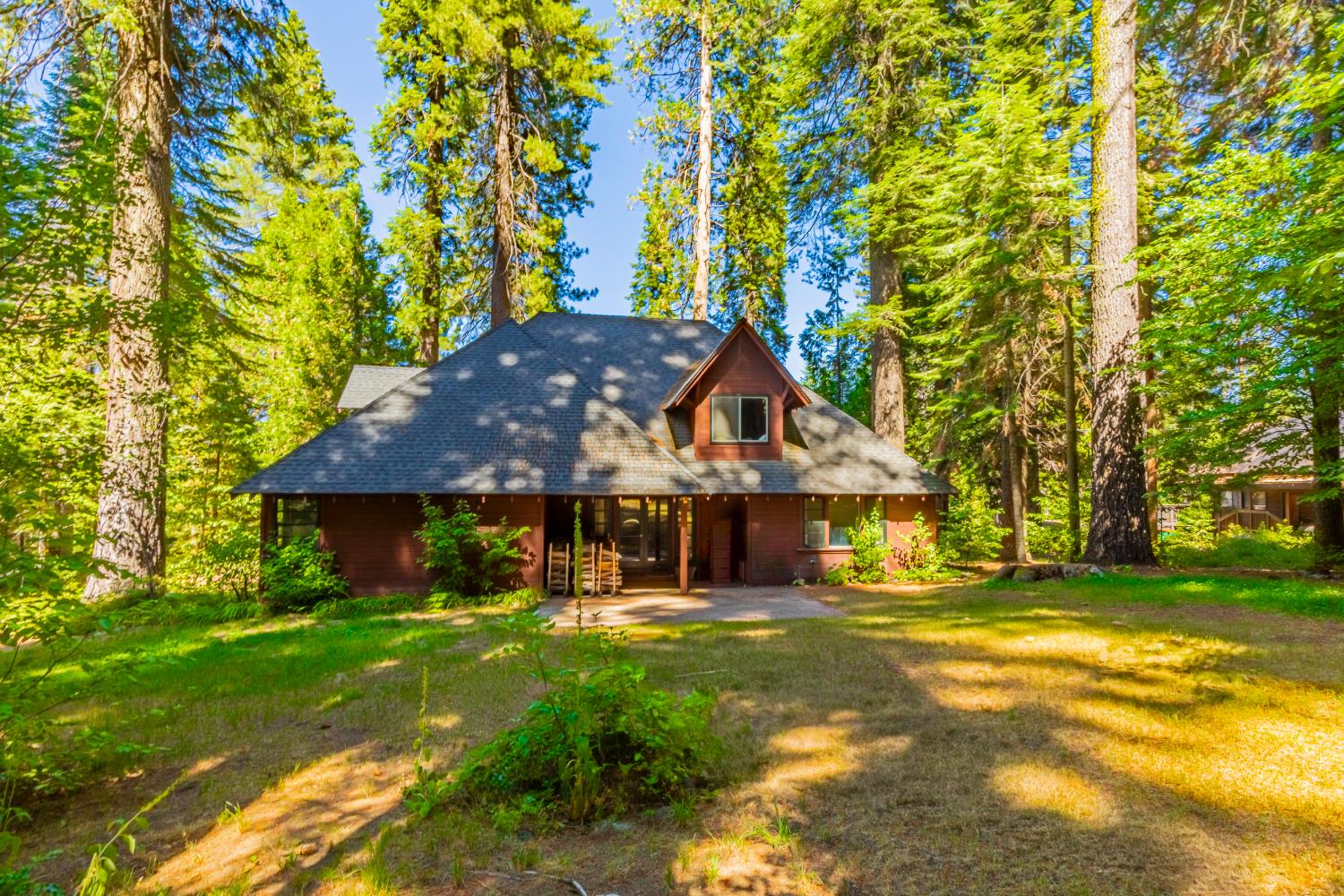 1173 Railroad Ave, Fish Camp, CA 93623