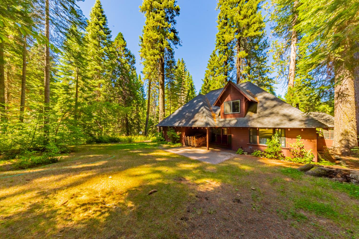 1173 Railroad Ave, Fish Camp, CA 93623