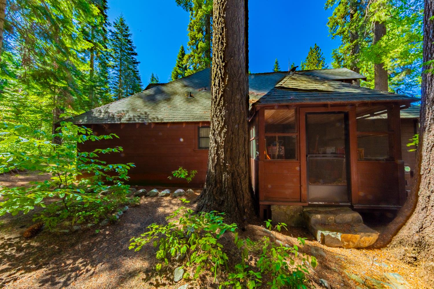 1173 Railroad Ave, Fish Camp, CA 93623