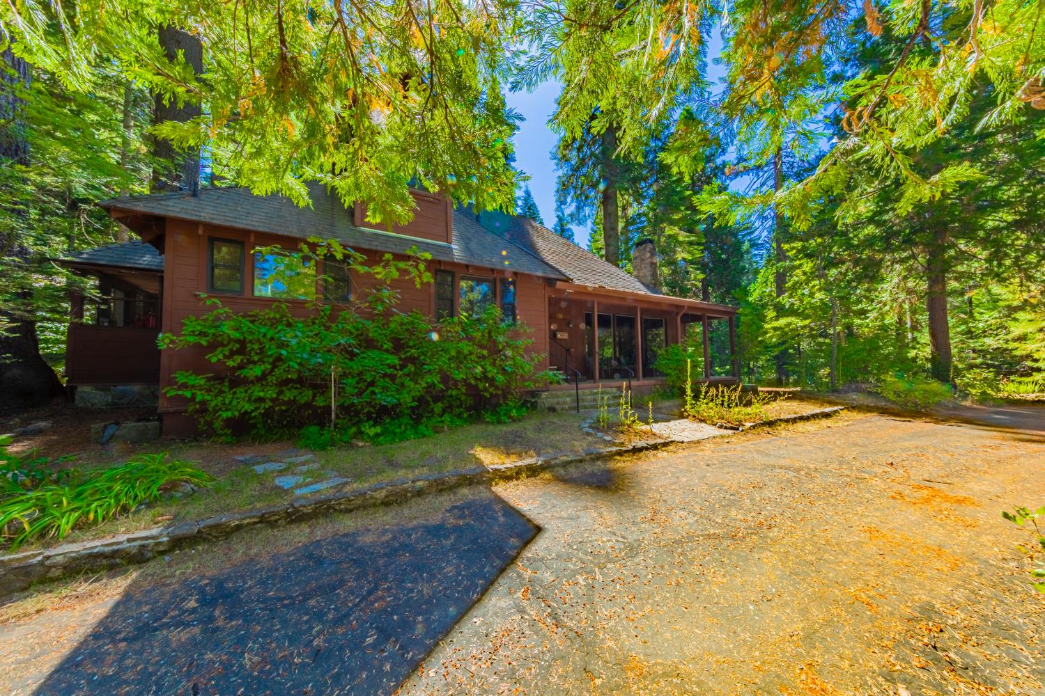 1173 Railroad Ave, Fish Camp, CA 93623