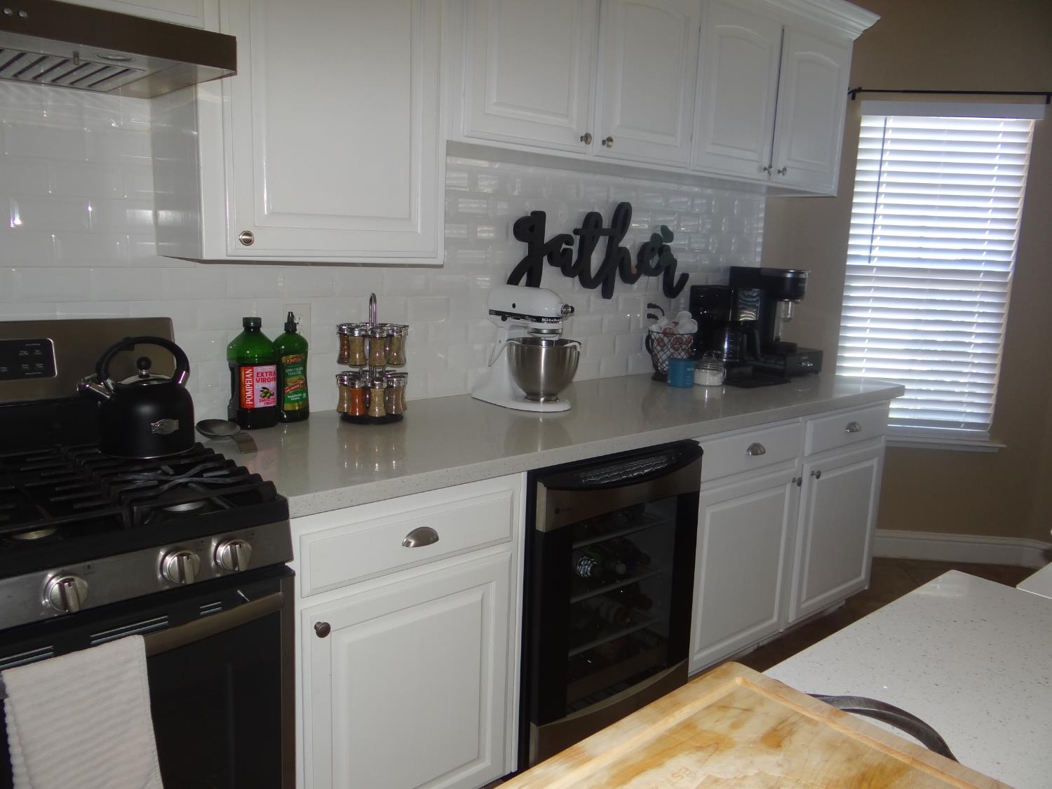 5550 N Cresta Ave, Fresno, CA 93723
