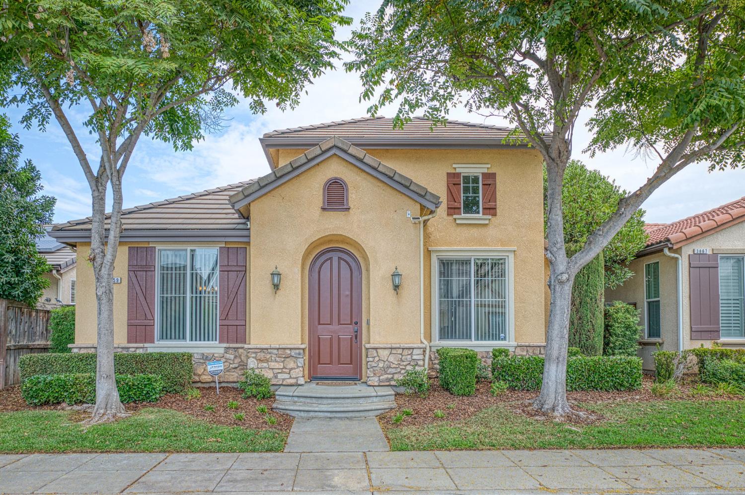 3859 Richmond Ave, Clovis, CA 93619