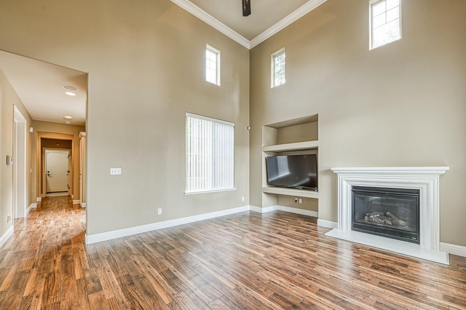 3859 Richmond Ave, Clovis, CA 93619