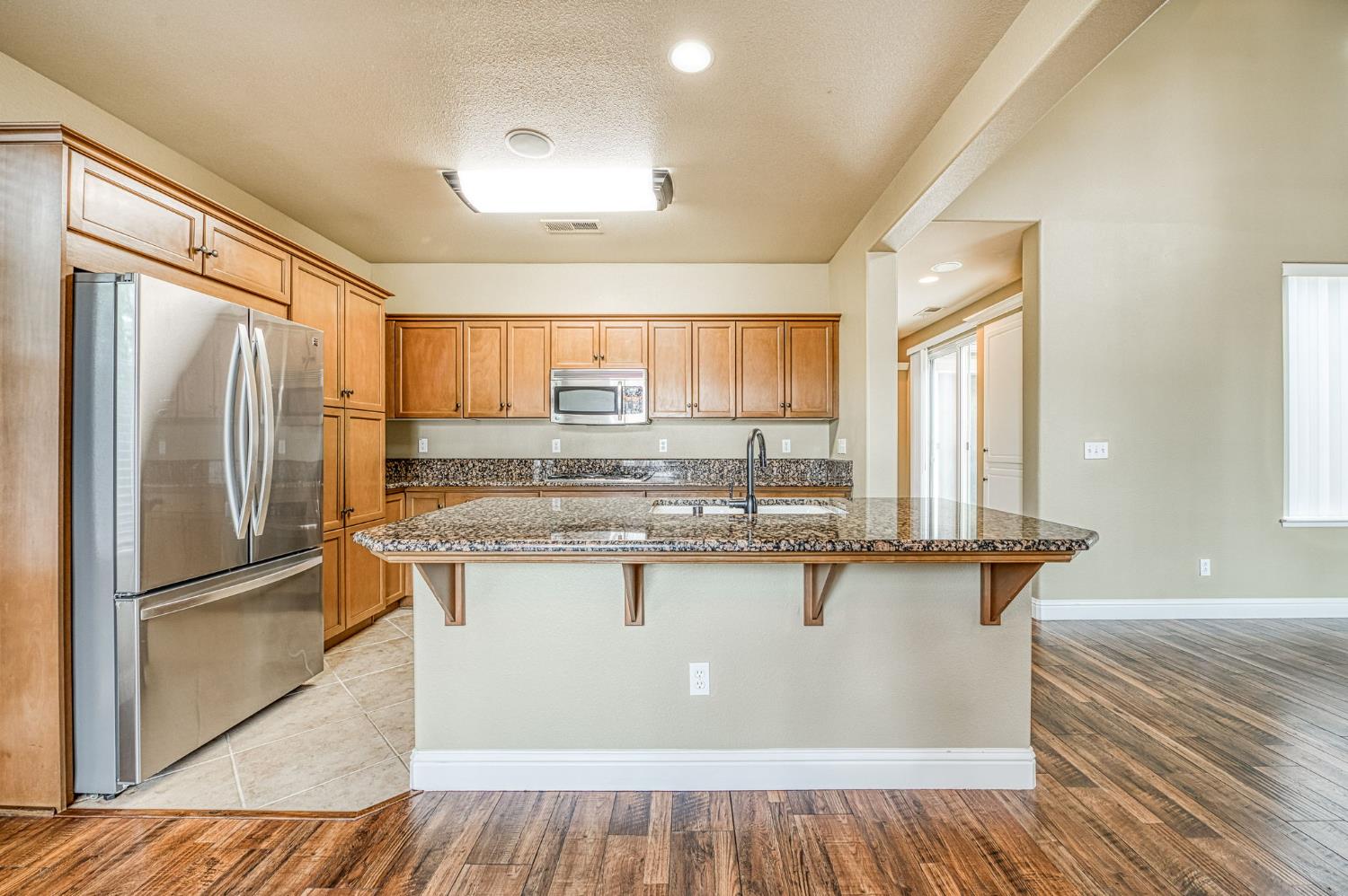 3859 Richmond Ave, Clovis, CA 93619