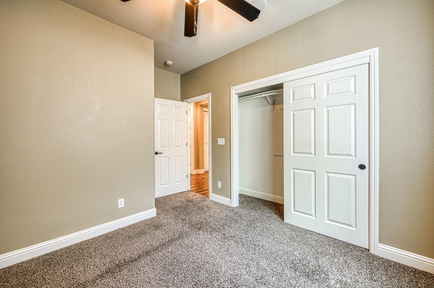 3859 Richmond Ave, Clovis, CA 93619